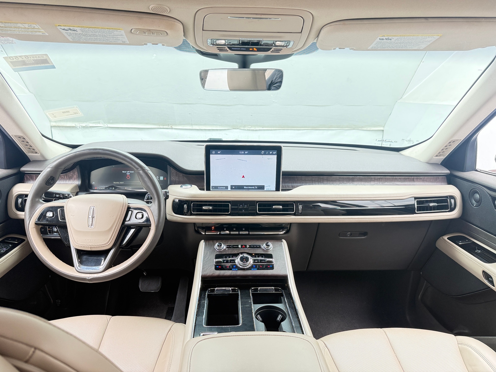 Thumbnail: 2022 Lincoln Aviator - 2