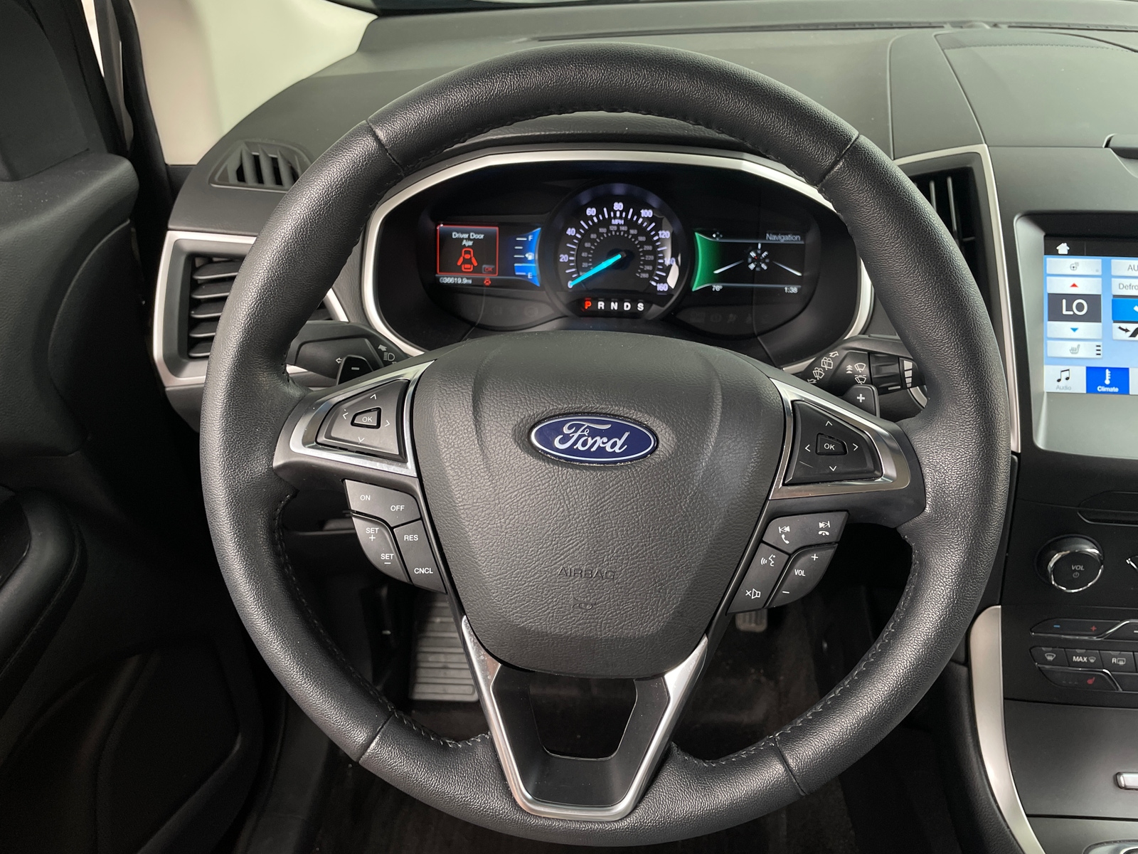 Thumbnail: 2018 Ford Edge - 4
