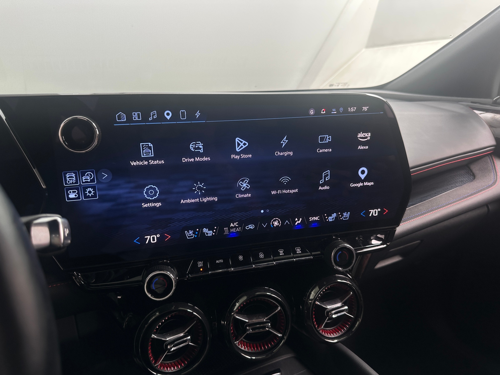 Thumbnail: 2024 Chevrolet Blazer EV - 3