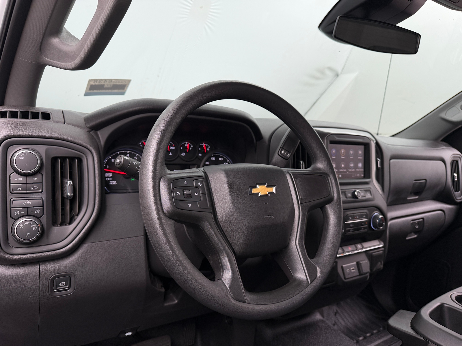 Thumbnail: 2025 Chevrolet Silverado 1500 - 2