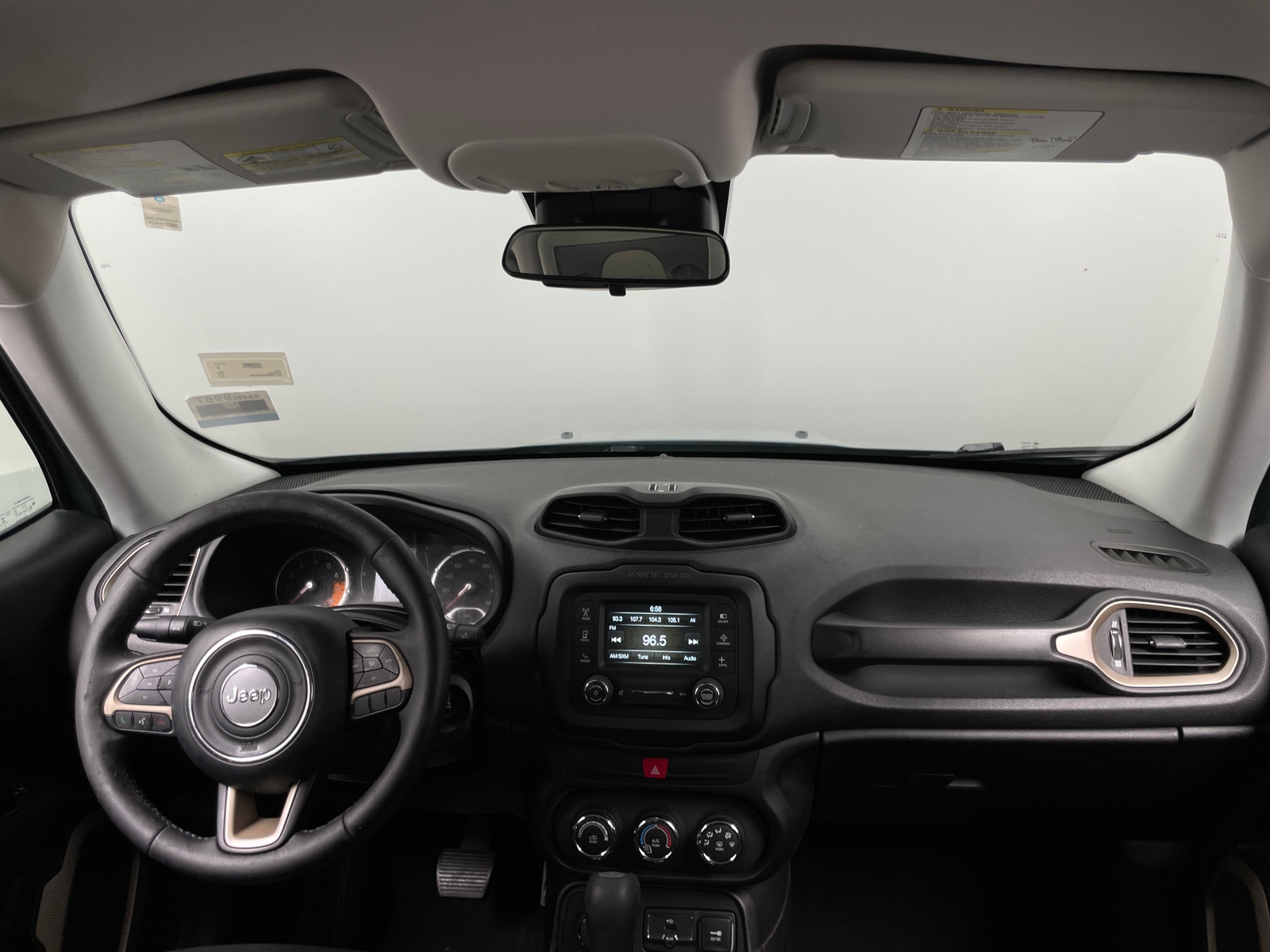 Thumbnail: 2017 Jeep Renegade - 3