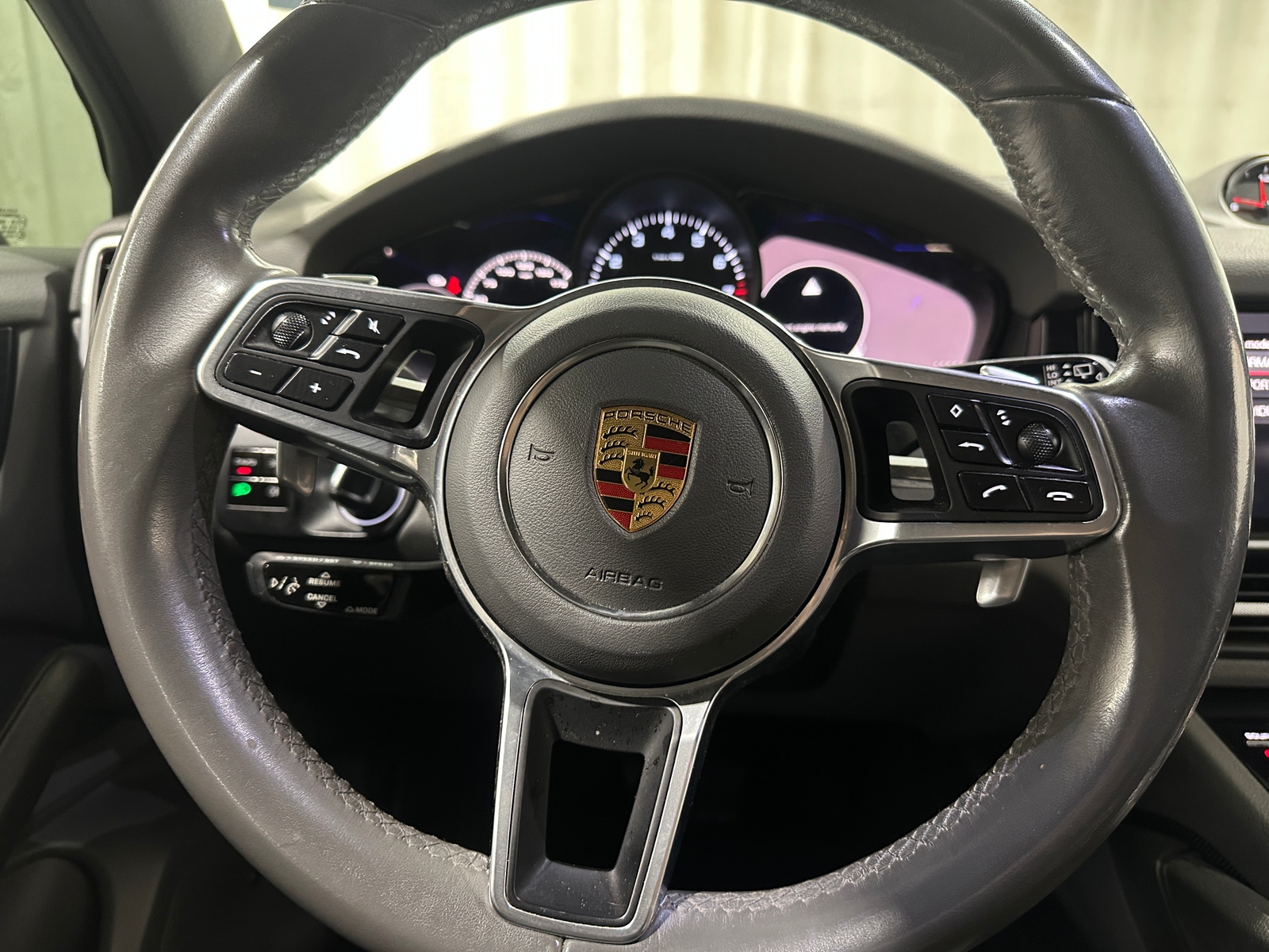 Thumbnail: 2021 Porsche Cayenne - 5