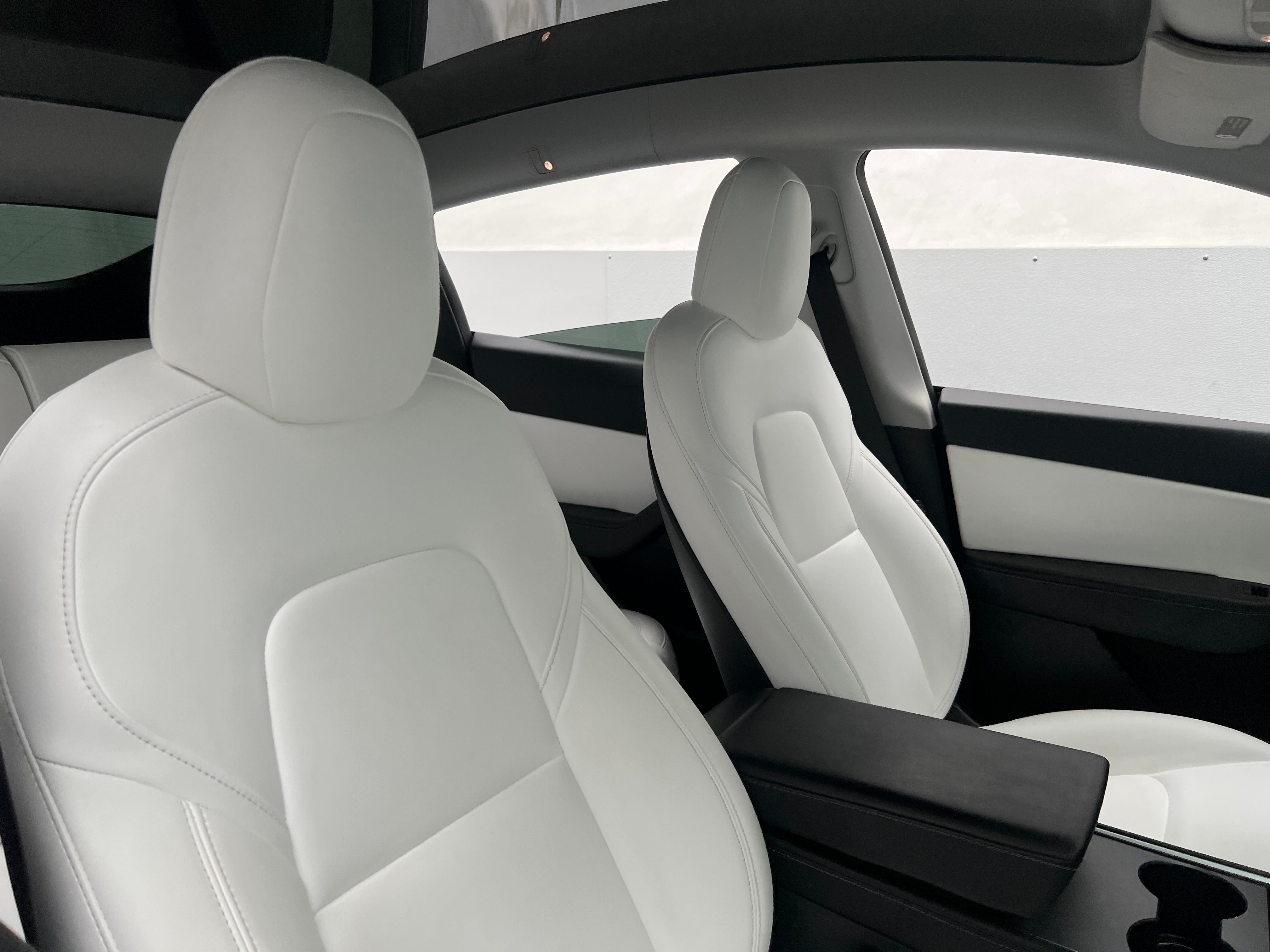 Used 2021 Tesla Model Y Long Range with VIN 5YJYGDEE6MF244706 for sale in Auburn, WA
