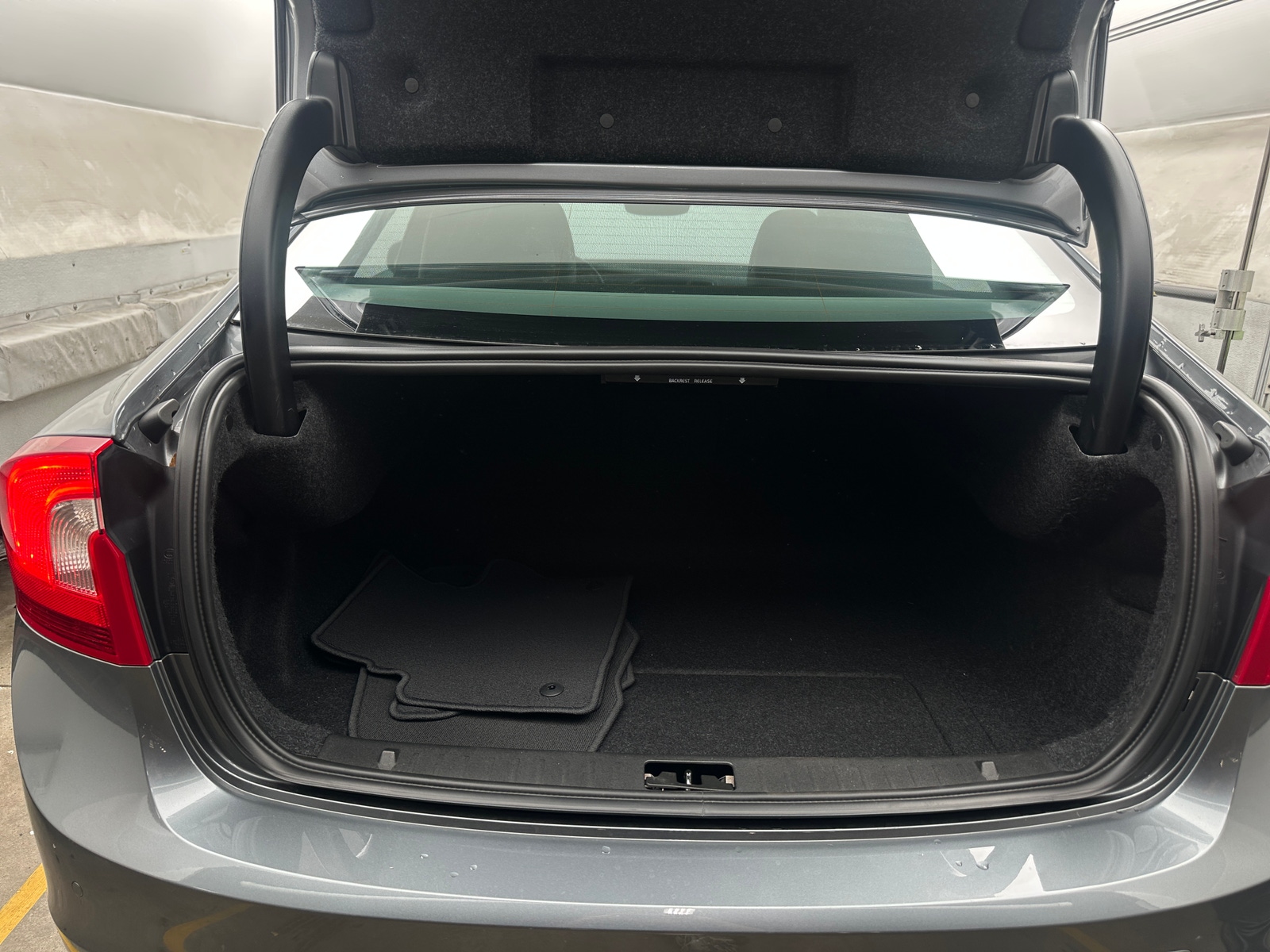 Thumbnail: 2017 Volvo S60 - 7