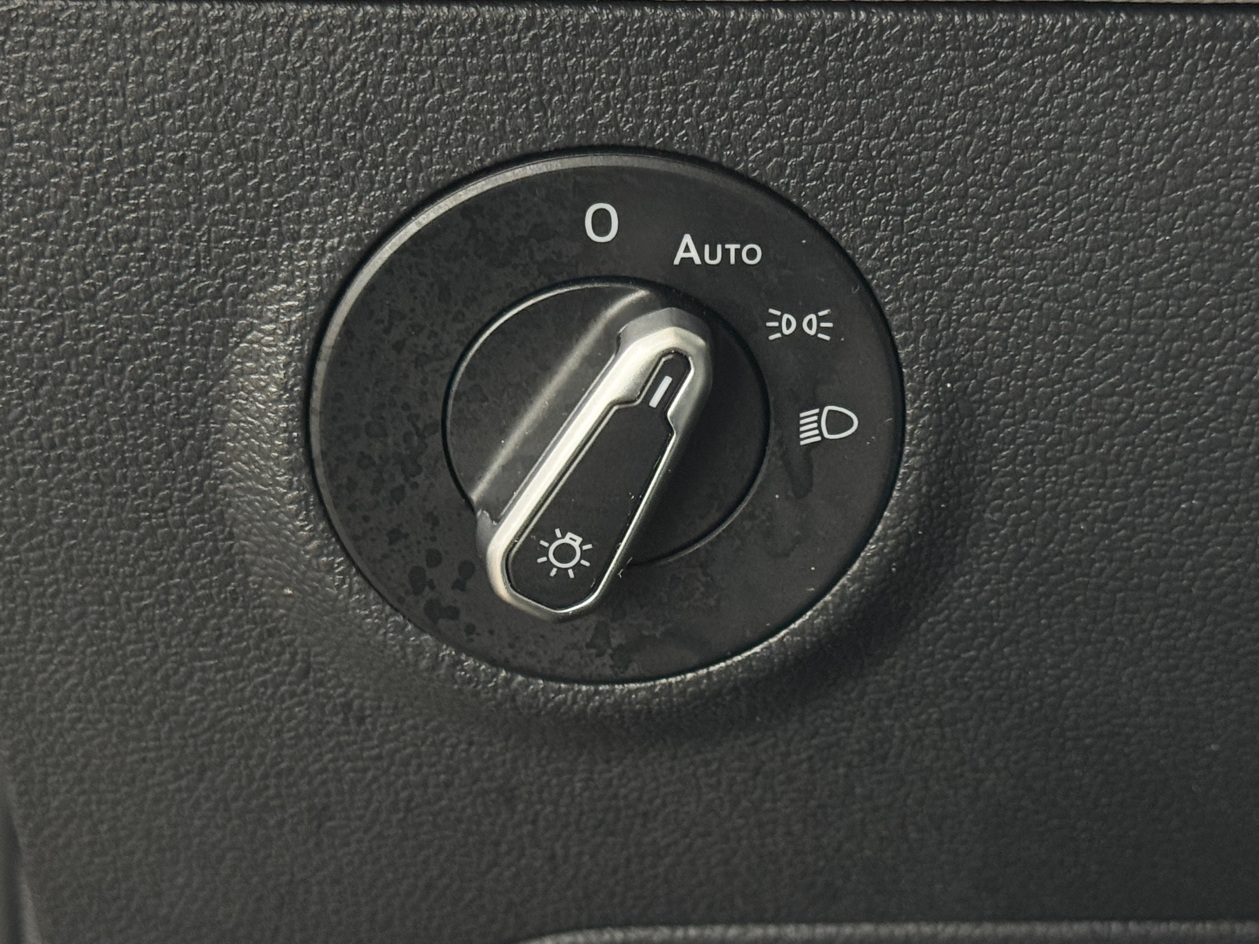 3VV8C7B21SM008255