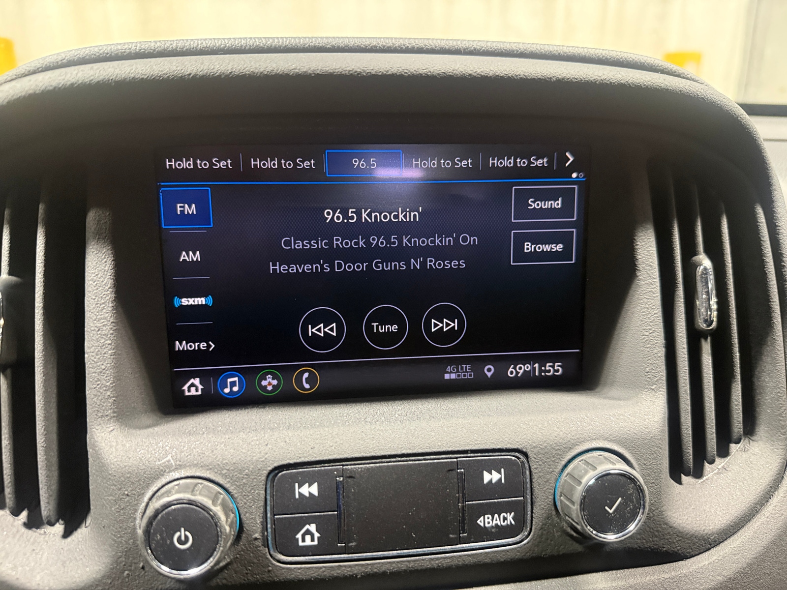 Thumbnail: 2021 Chevrolet Colorado - 4