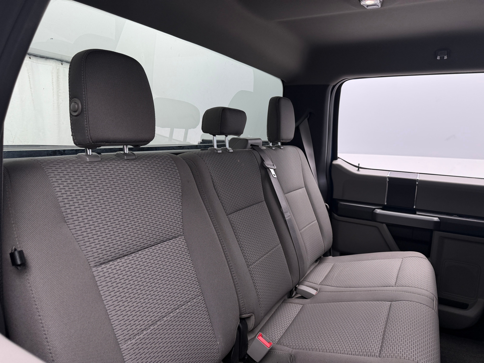 Thumbnail: 2018 Ford Econoline - 6