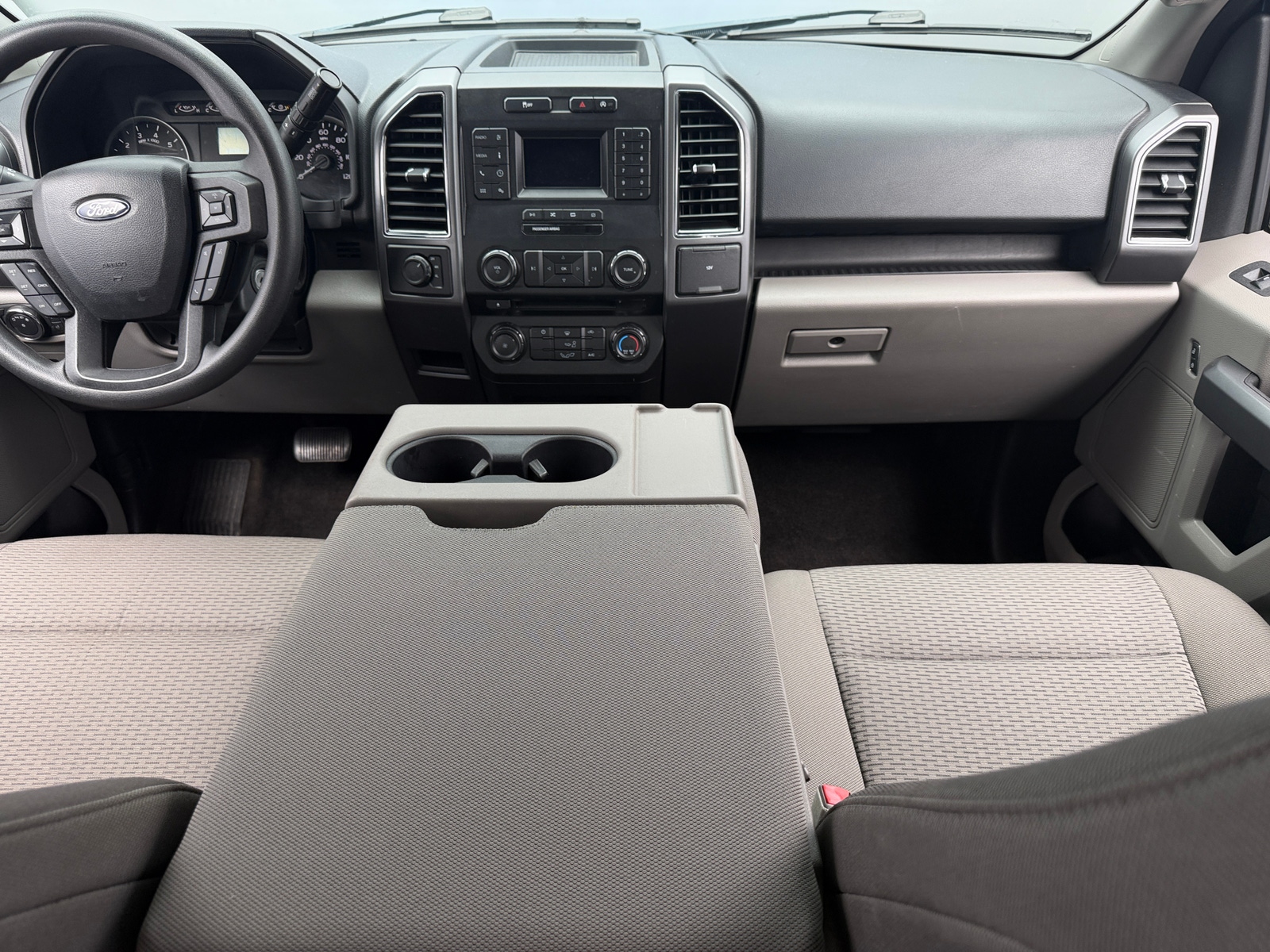 Thumbnail: 2018 Ford Econoline - 3