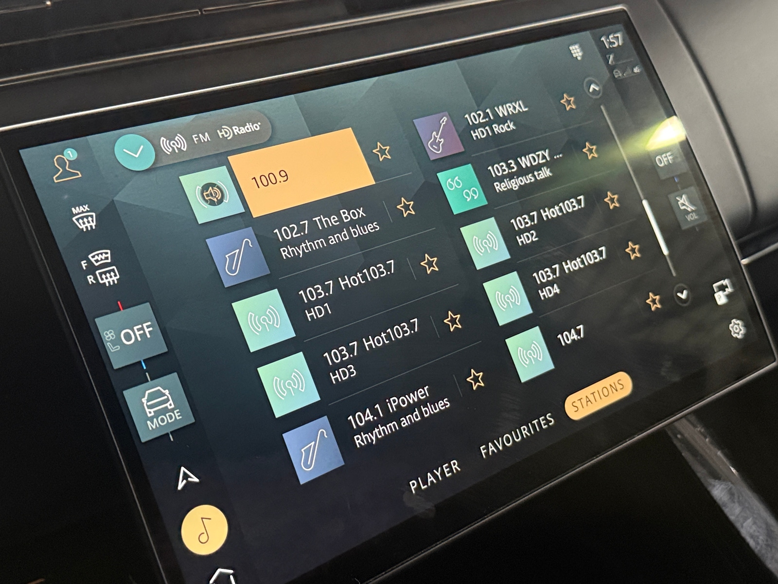 Thumbnail: 2025 Land Rover Range Rover Sport - 4