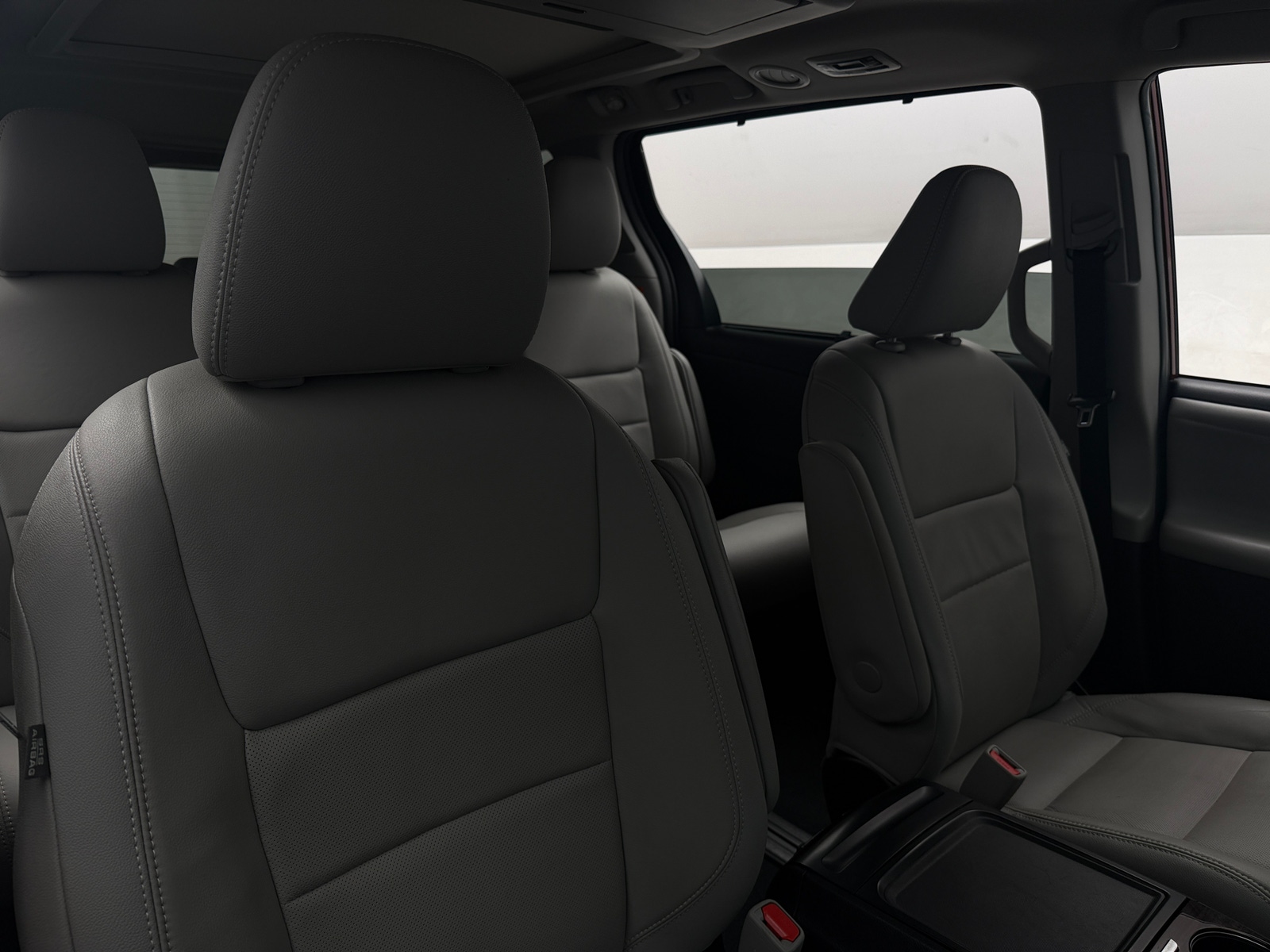 Thumbnail: 2019 Toyota Sienna - 2