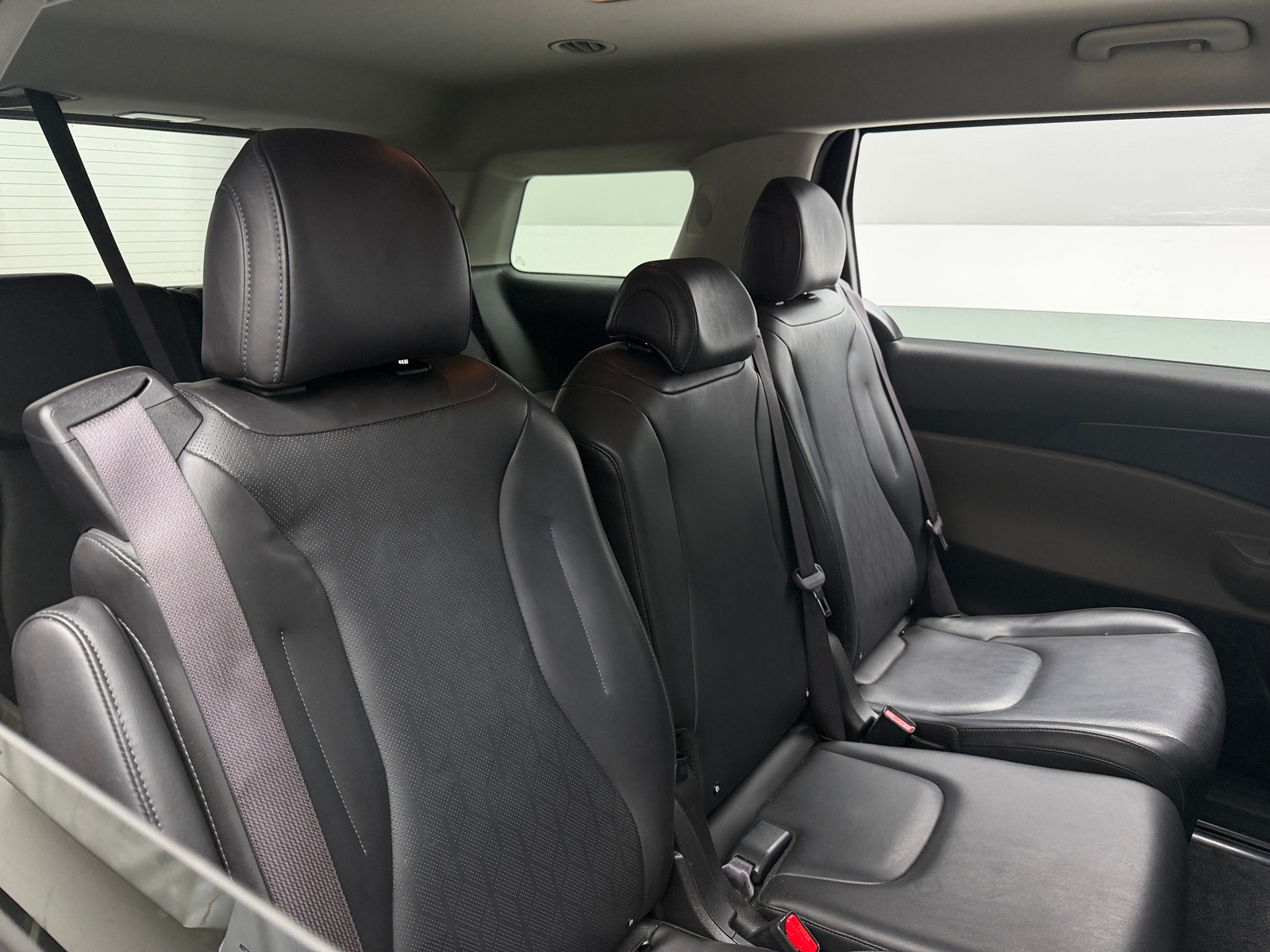 Thumbnail: 2025 Kia Carnival - 5