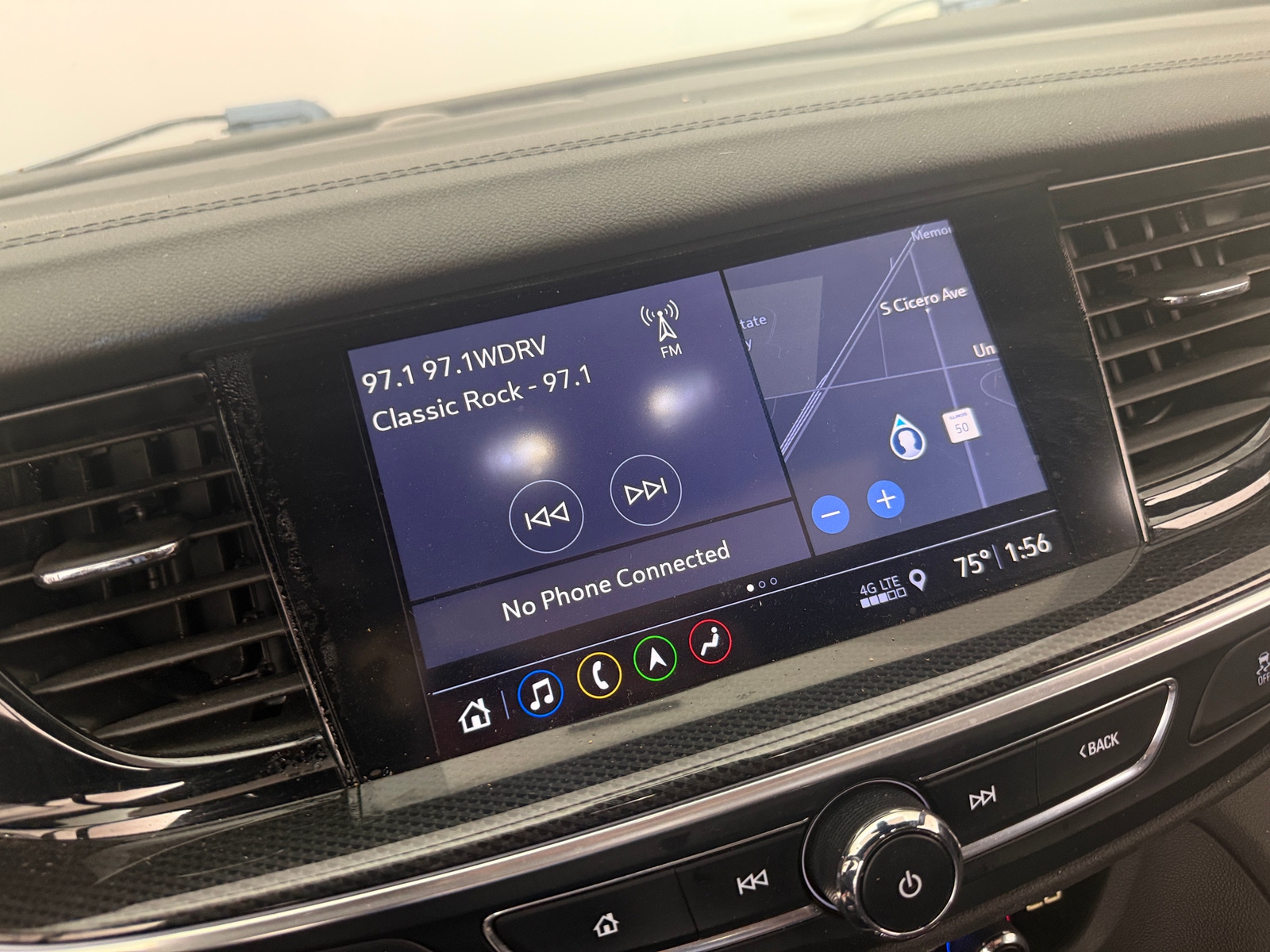 Thumbnail: 2019 Buick Regal - 3