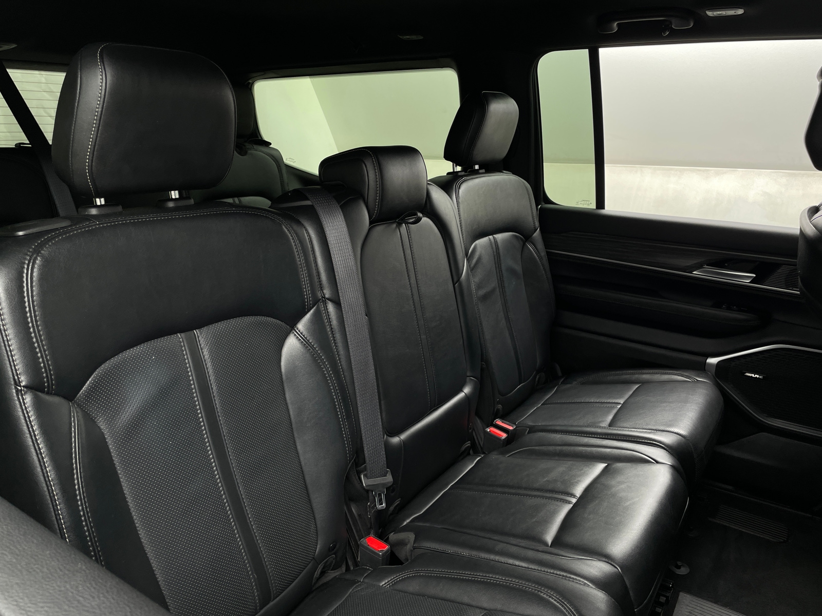 Thumbnail: 2024 Jeep Wagoneer - 5