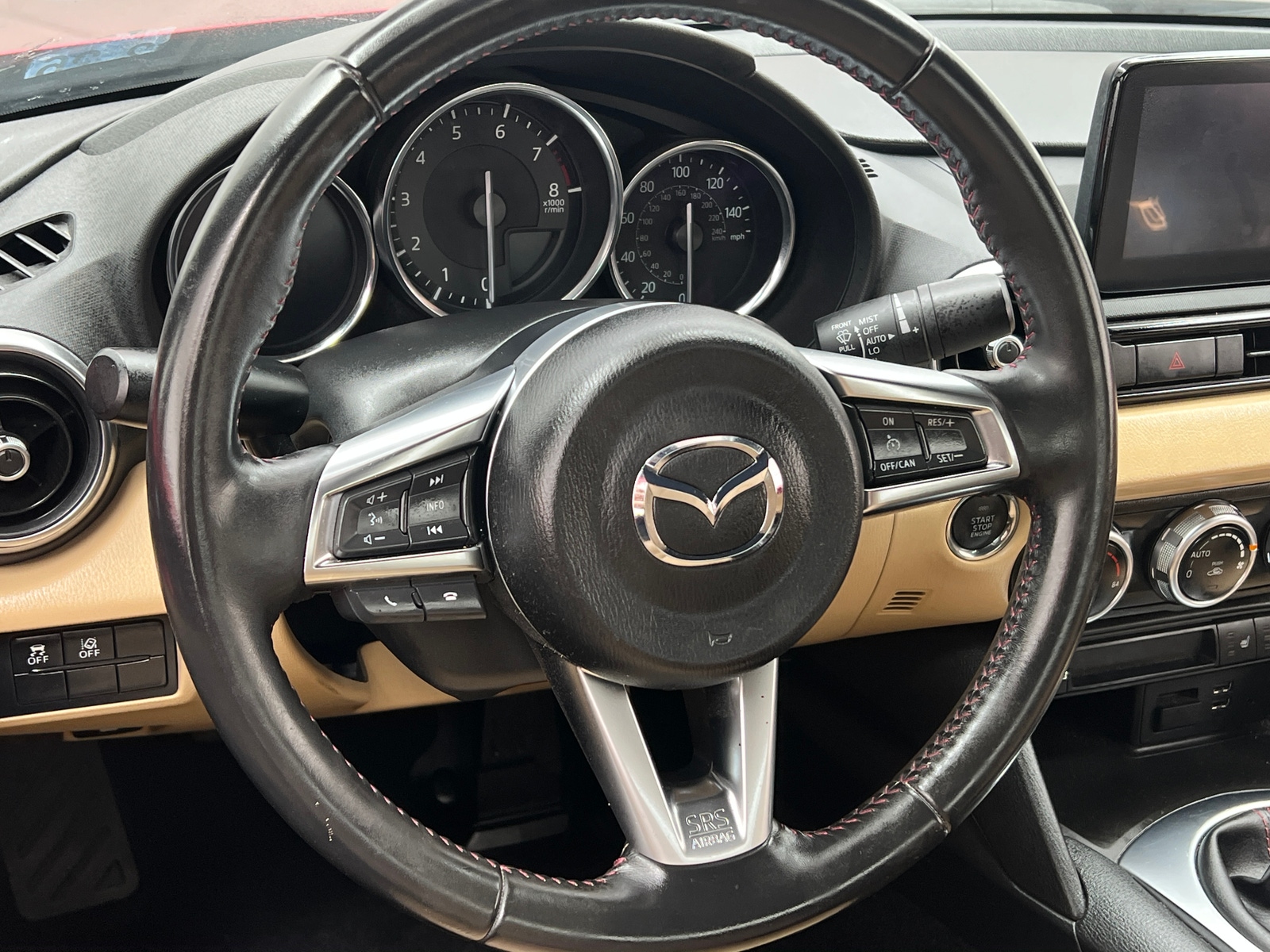Thumbnail: 2019 Mazda MX-5 Miata - 4