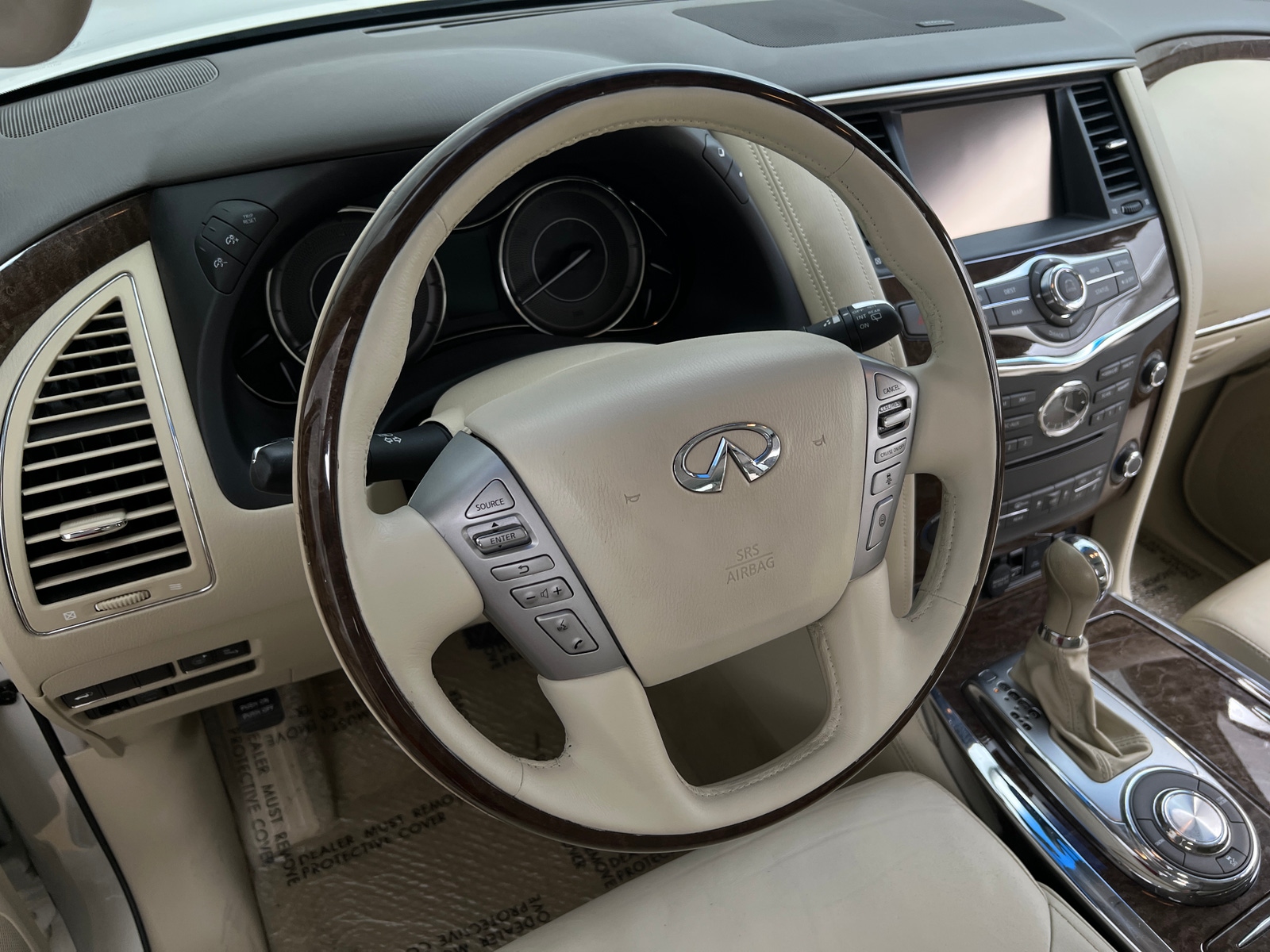 Thumbnail: 2015 INFINITI QX80 - 4