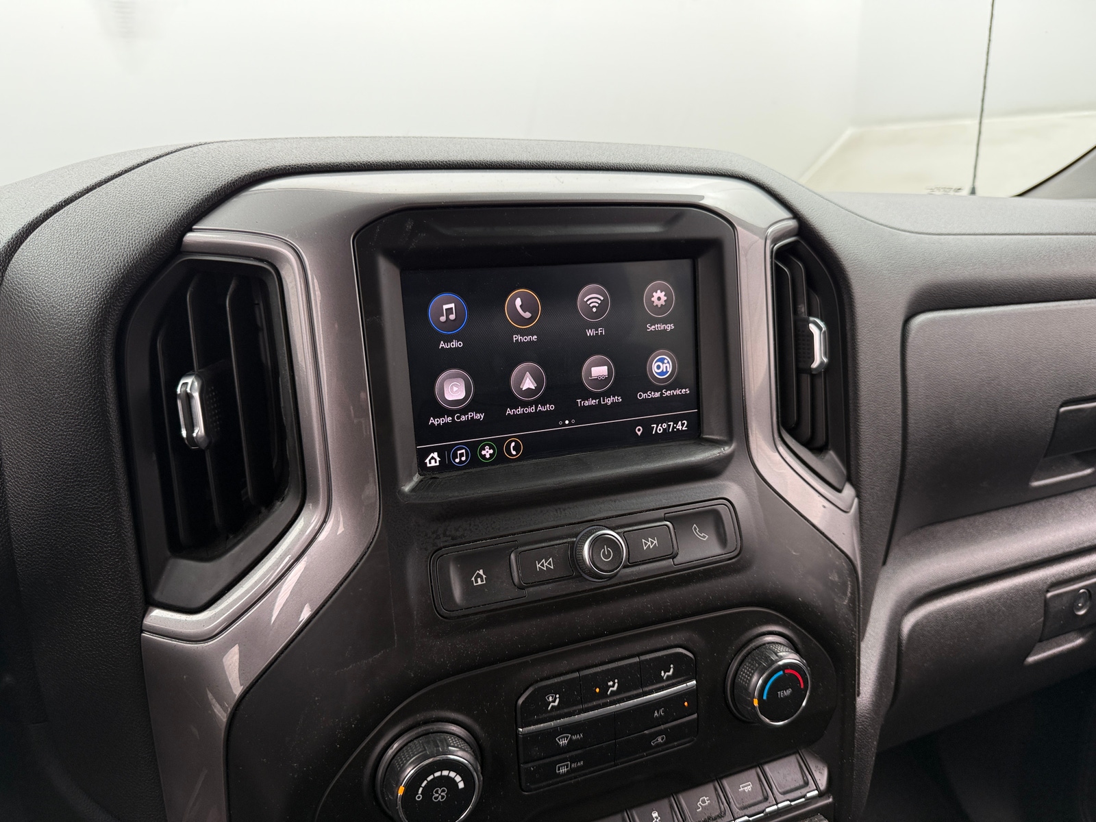 Thumbnail: 2021 Chevrolet Silverado 1500 - 4