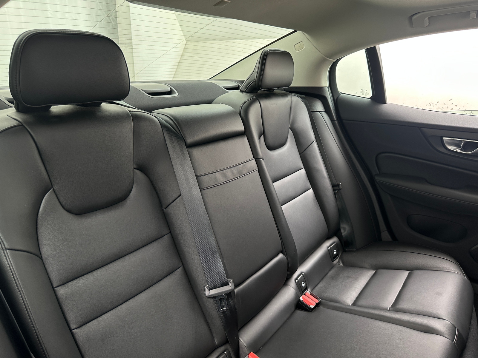Thumbnail: 2025 Volvo S60 - 5