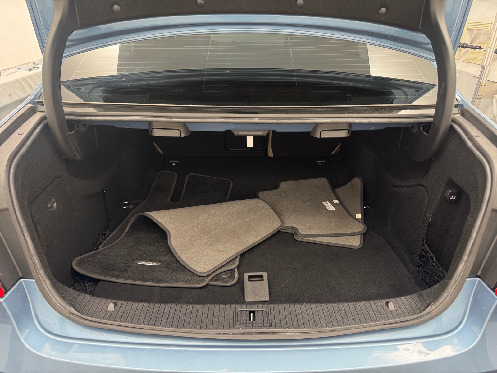 Thumbnail: 2012 Mercedes-Benz E-Class - 6