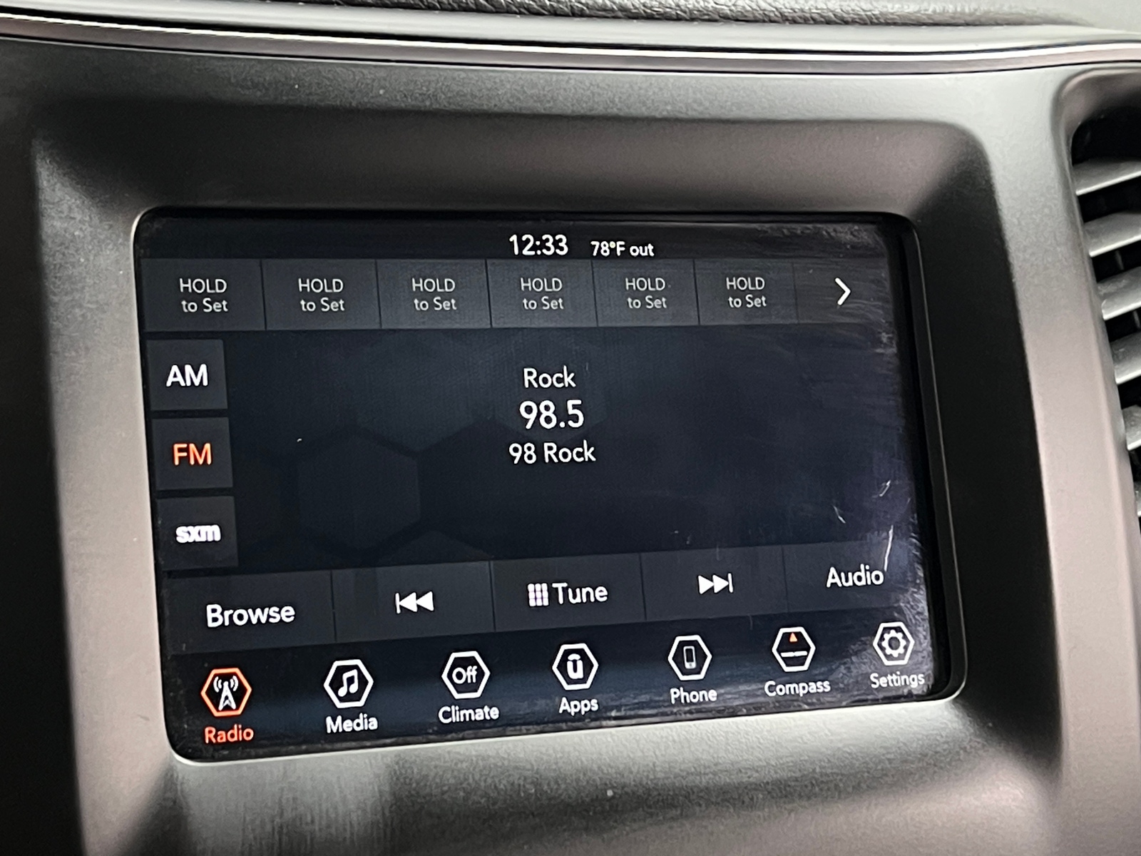 Thumbnail: 2019 Jeep Cherokee - 4