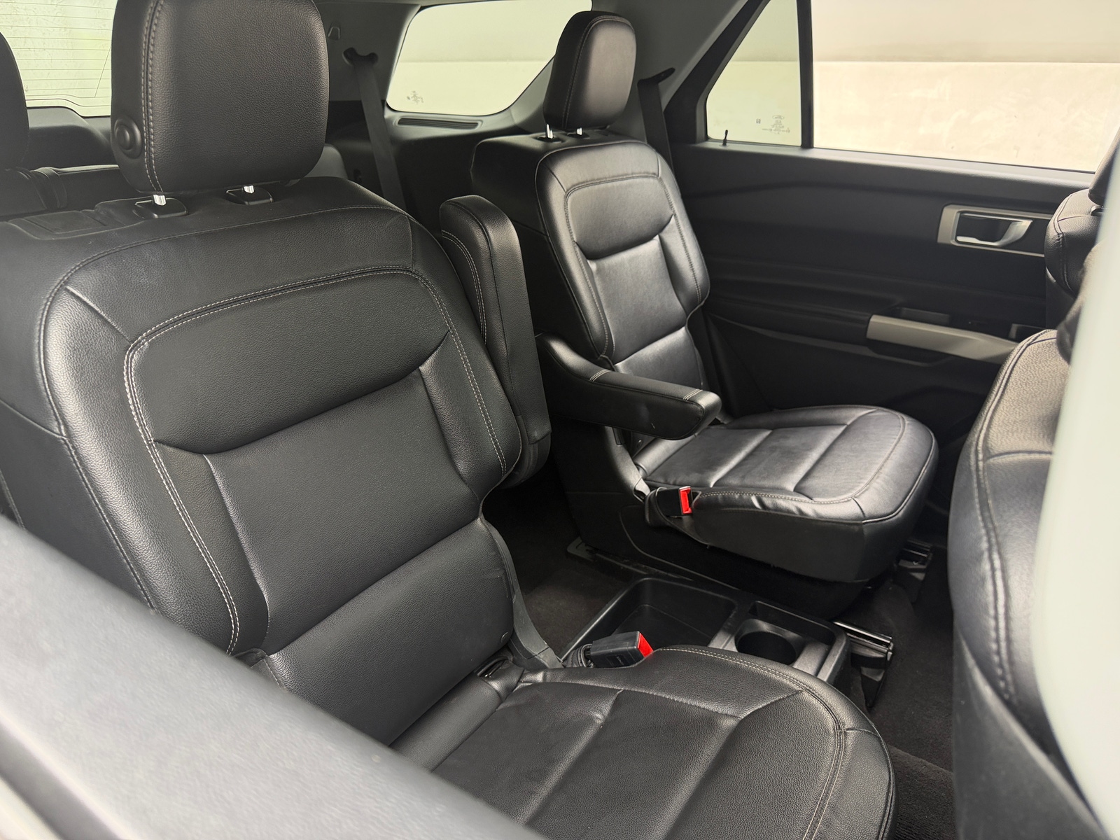 Thumbnail: 2020 Ford Explorer - 5