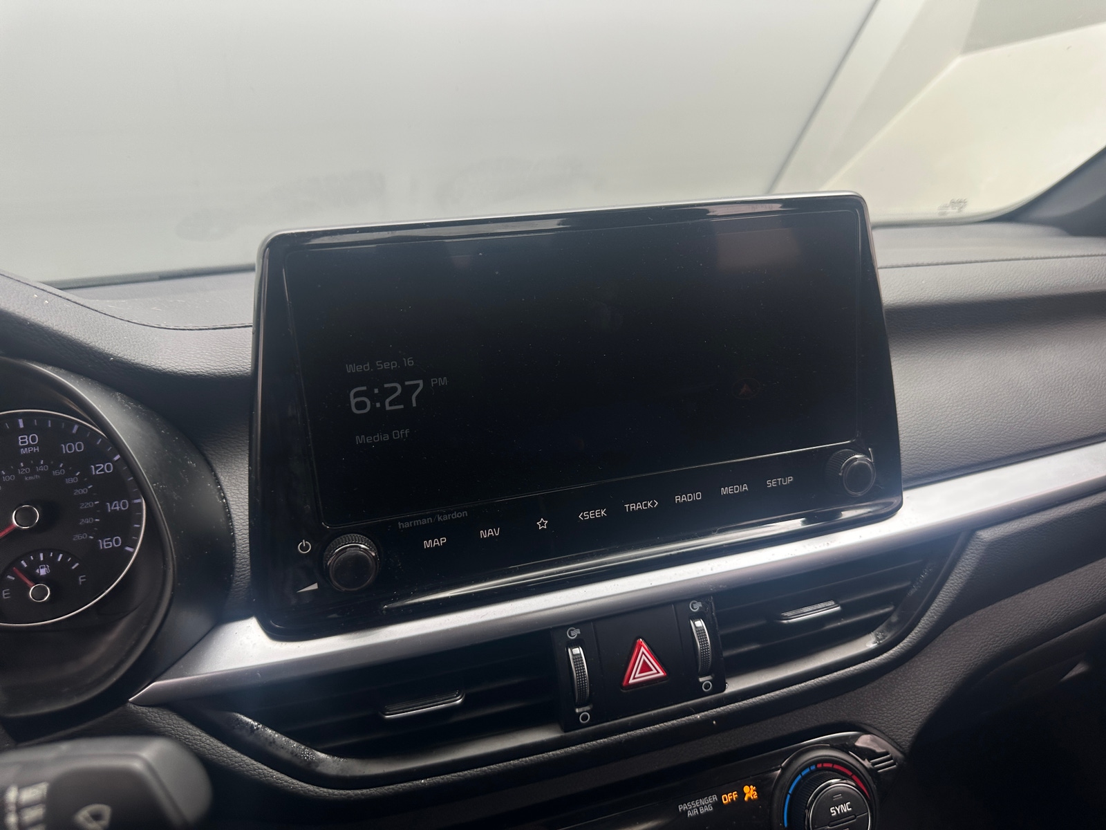 Thumbnail: 2024 Kia Forte - 3