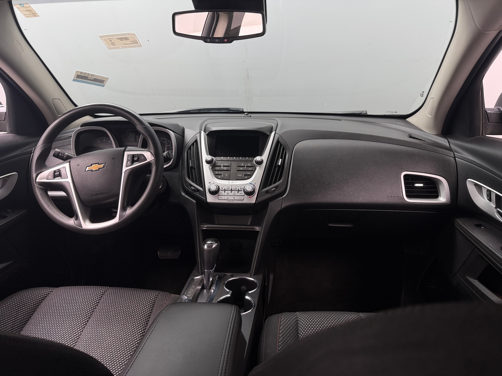 Thumbnail: 2017 Chevrolet Equinox - 3