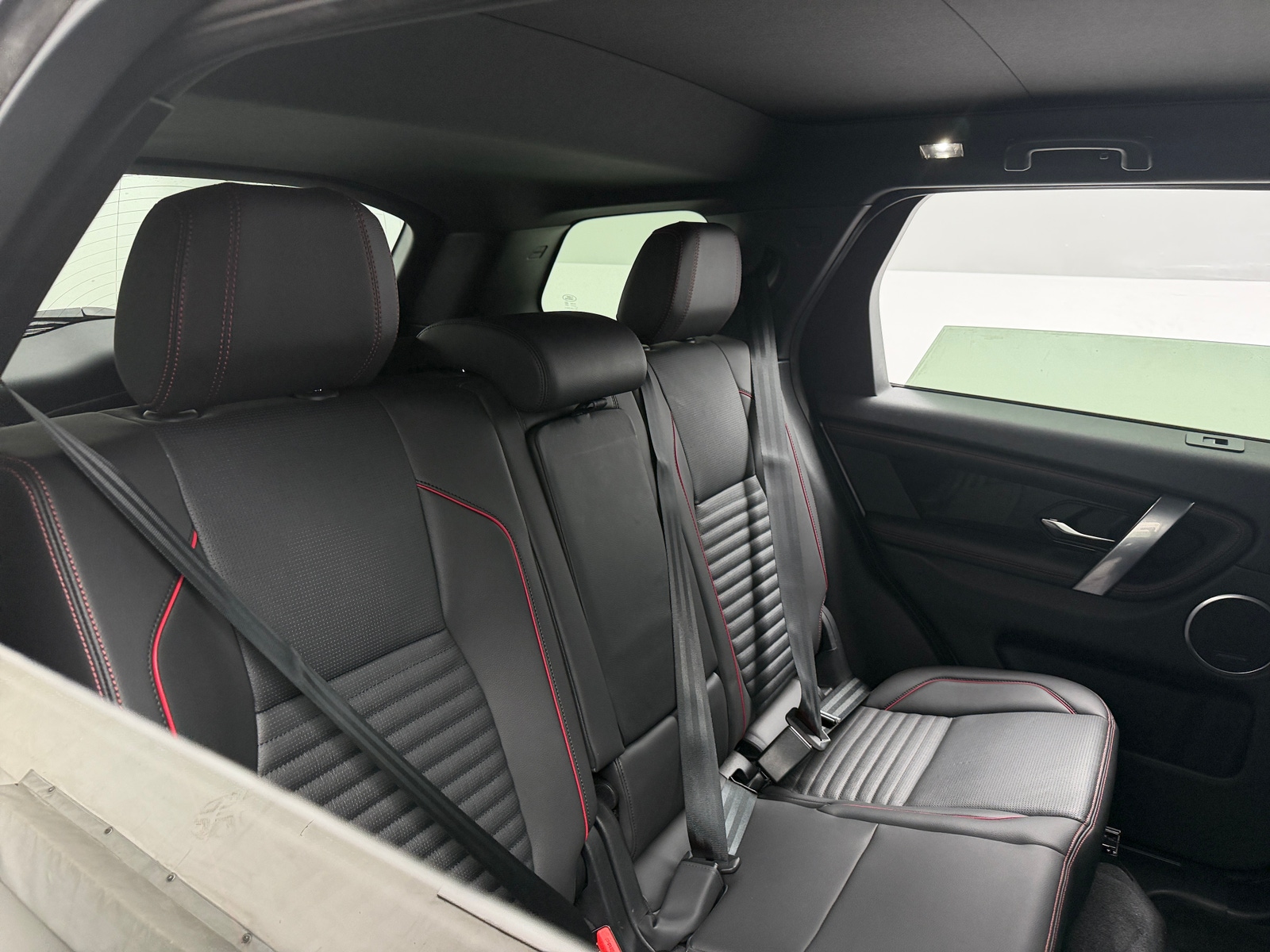 Thumbnail: 2023 Land Rover Discovery Sport - 5