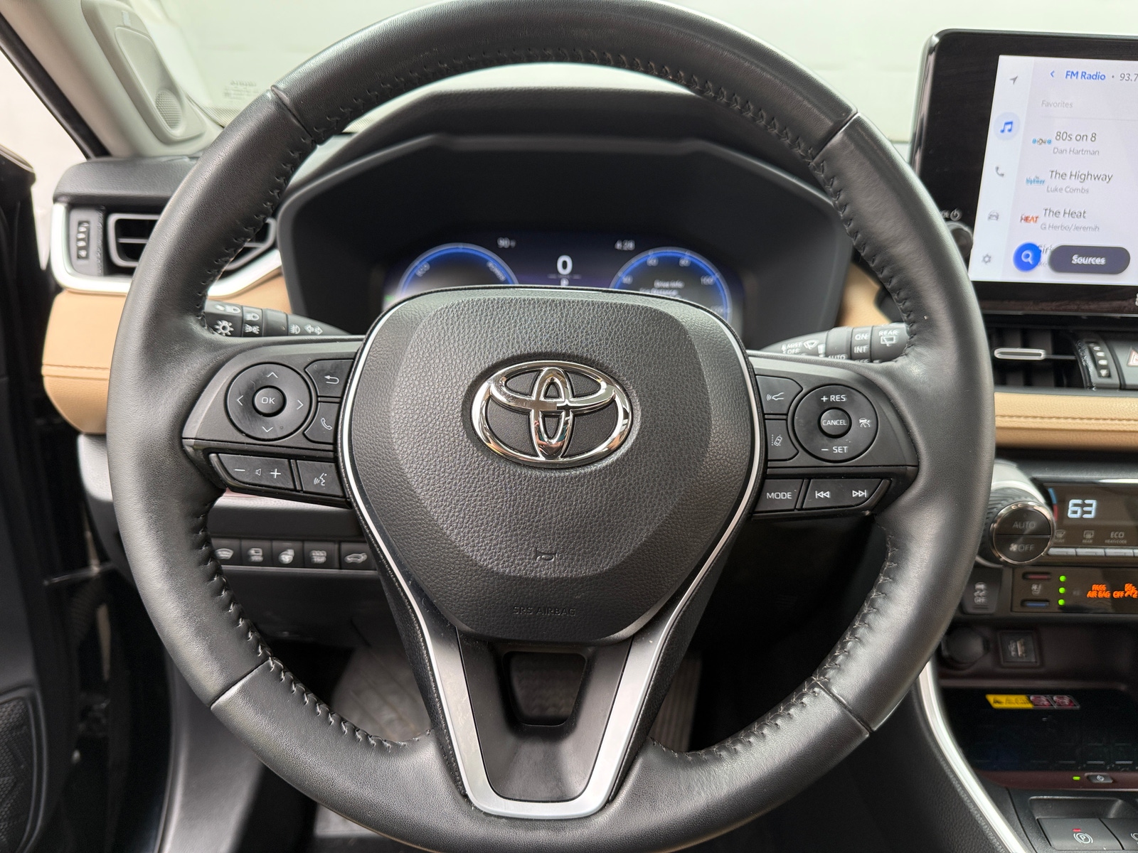 Thumbnail: 2023 Toyota RAV4 - 4
