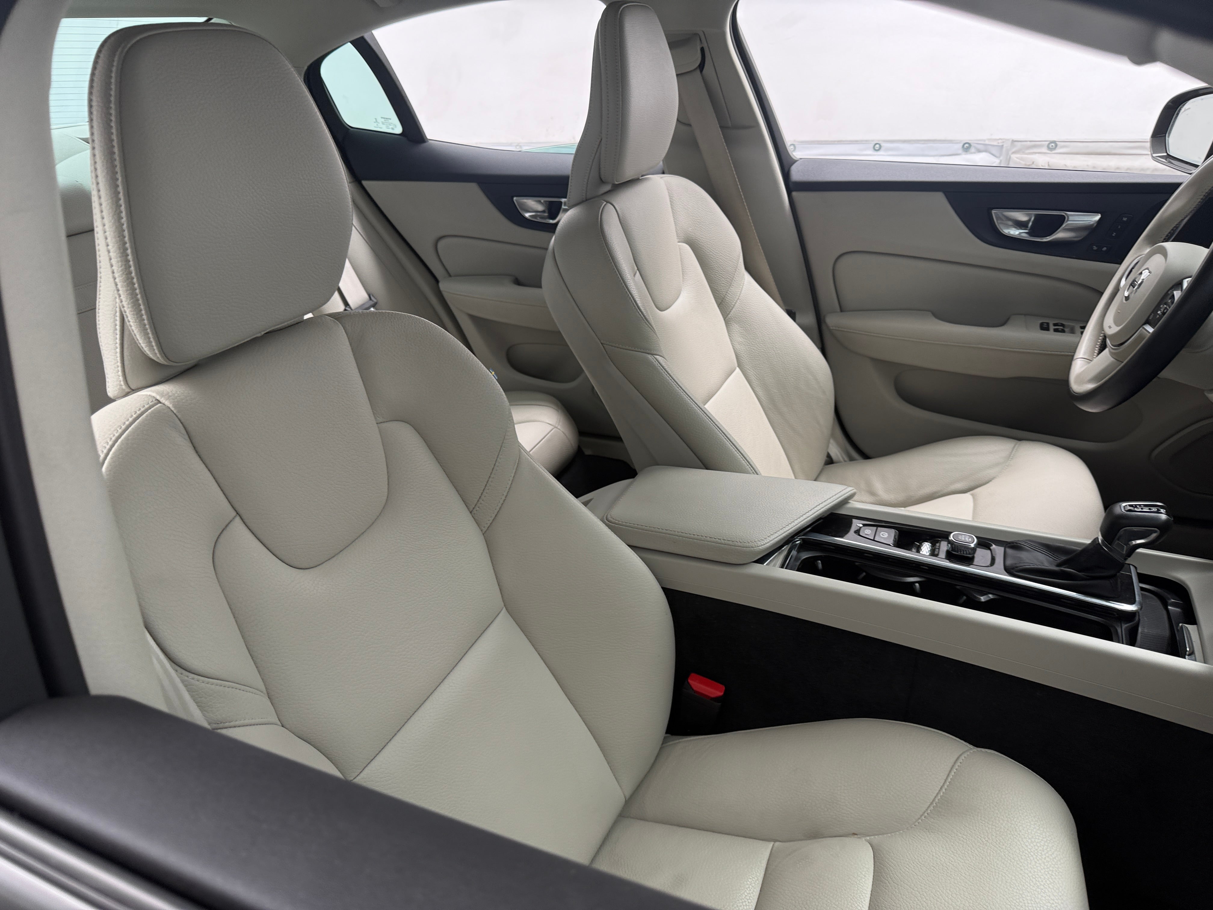 2020 Volvo S60 Momentum