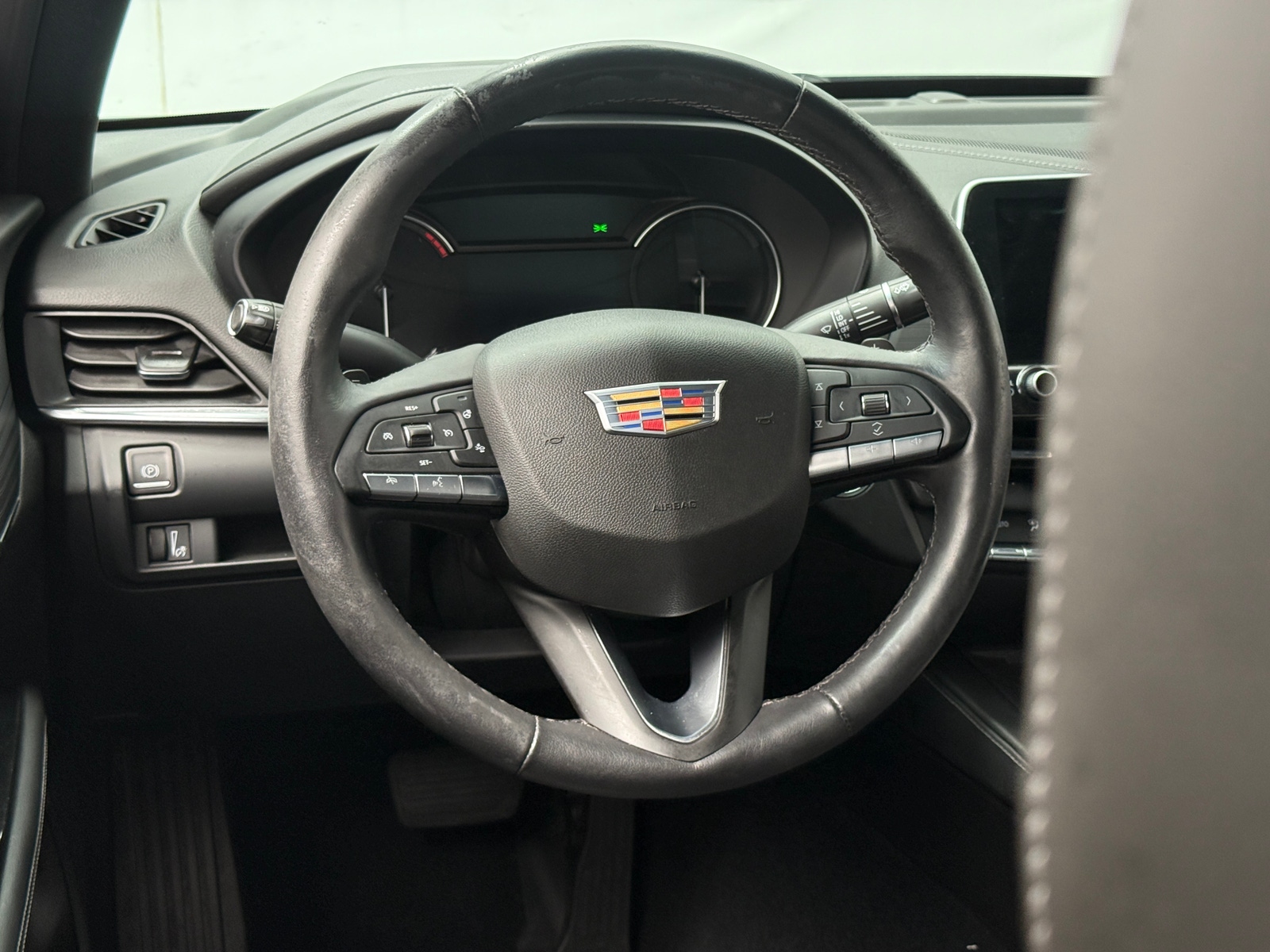 Thumbnail: 2024 Cadillac CT4 - 4