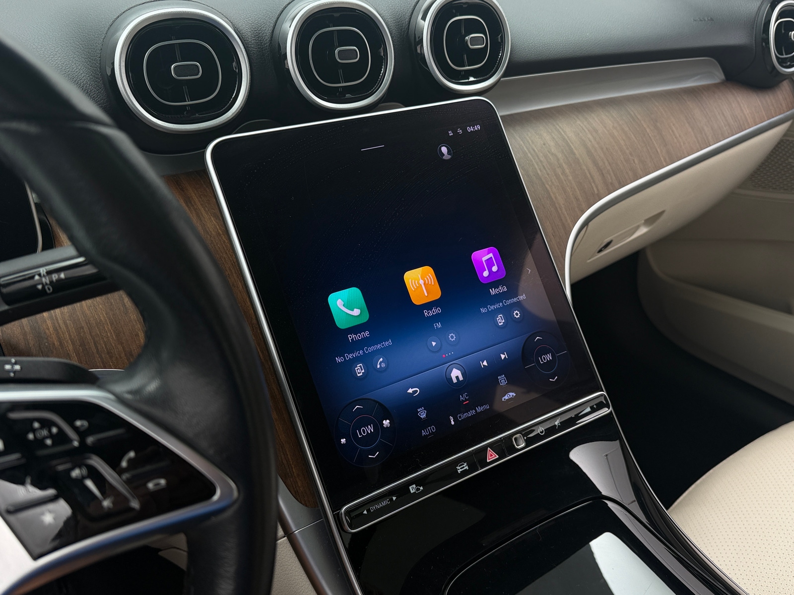 Thumbnail: 2025 Mercedes-Benz C-Class - 3
