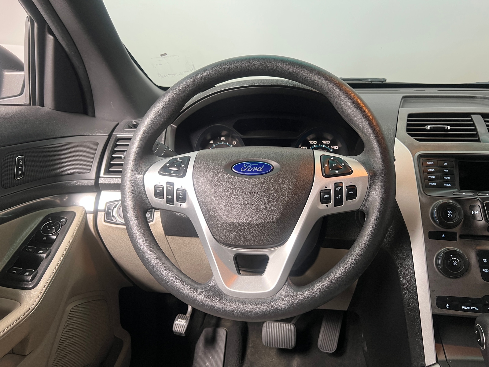 Thumbnail: 2013 Ford Explorer - 5