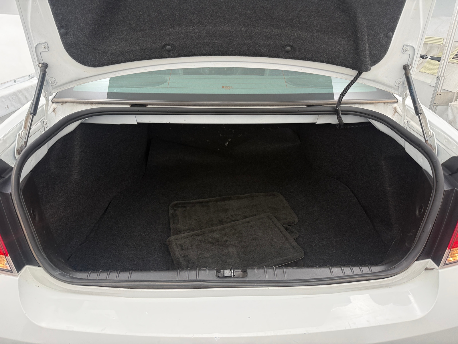 Thumbnail: 2016 Chevrolet Impala - 7