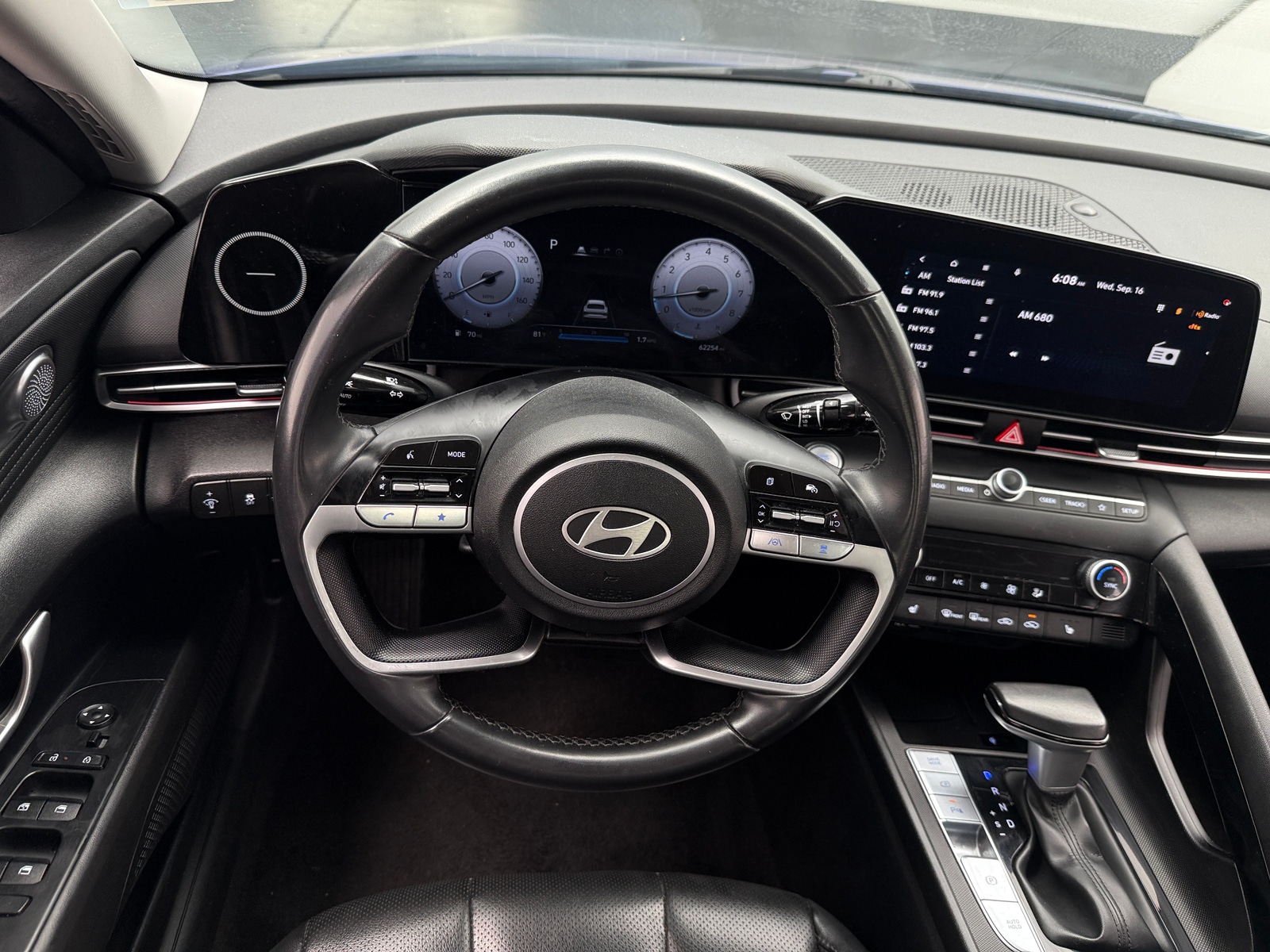 Thumbnail: 2024 Hyundai Elantra - 4
