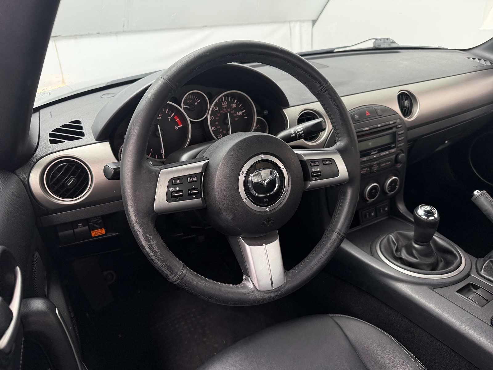 Thumbnail: 2012 Mazda MX-5 Miata - 4