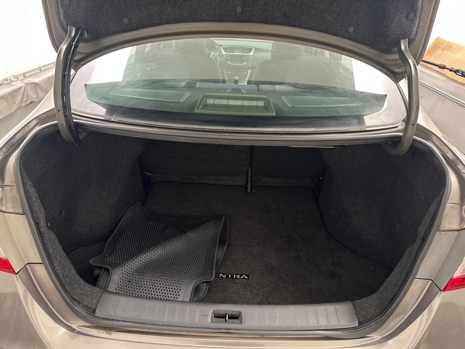 Thumbnail: 2015 Nissan Sentra - 7