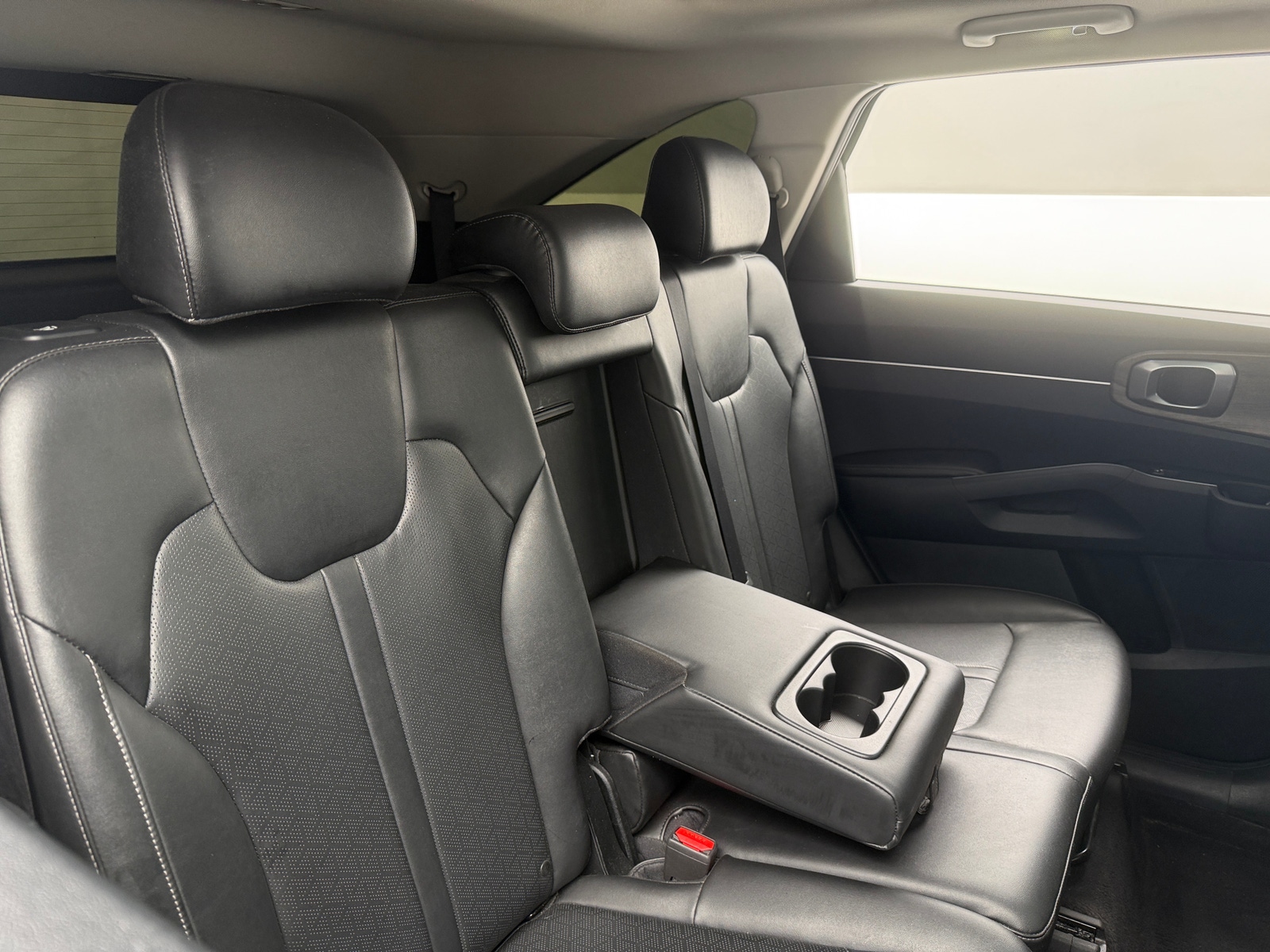 Thumbnail: 2022 Kia Sorento - 5