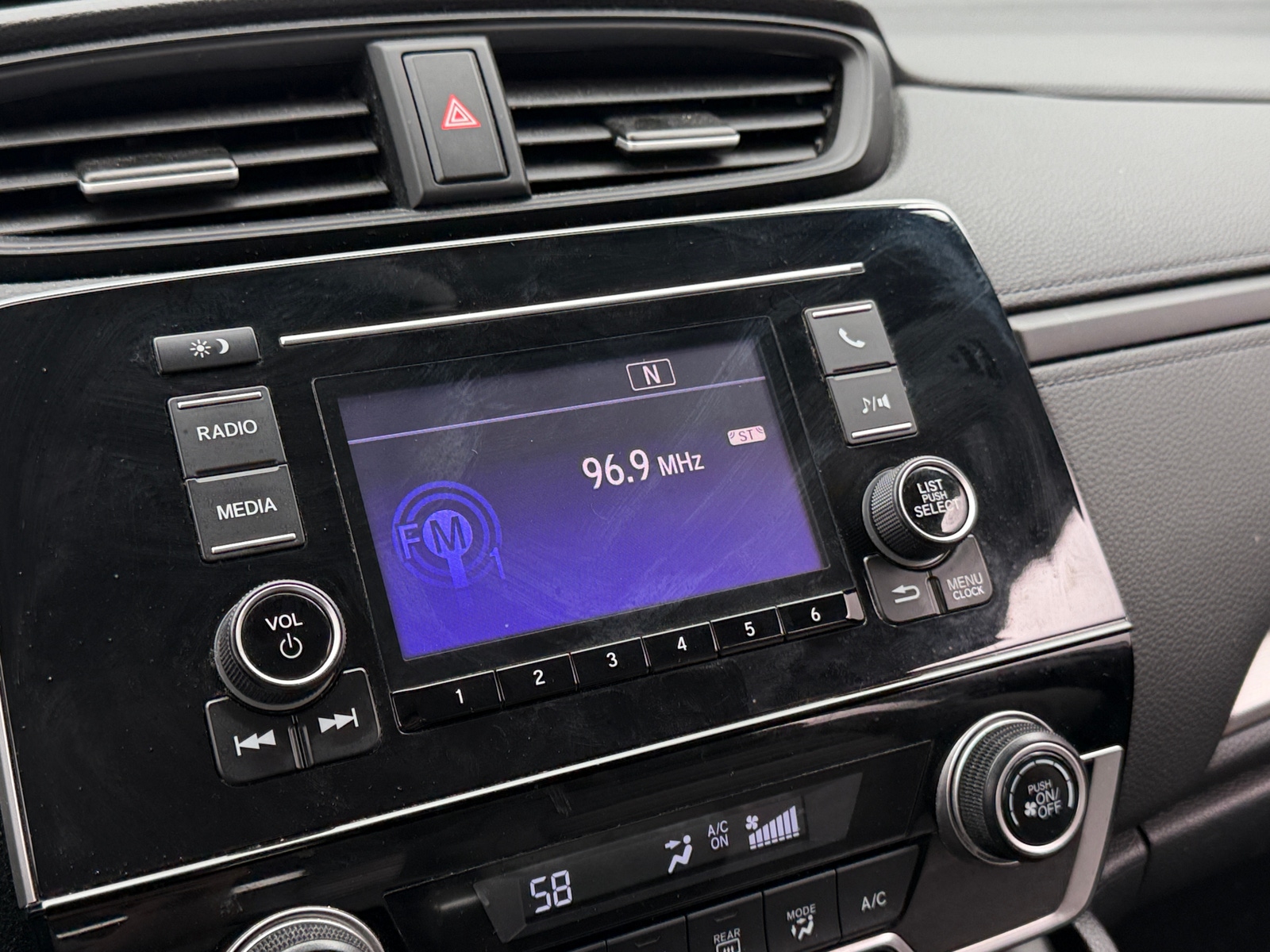 Thumbnail: 2018 Honda CR-V - 4