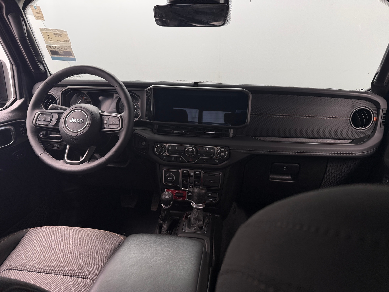 Thumbnail: 2025 Jeep Gladiator - 3