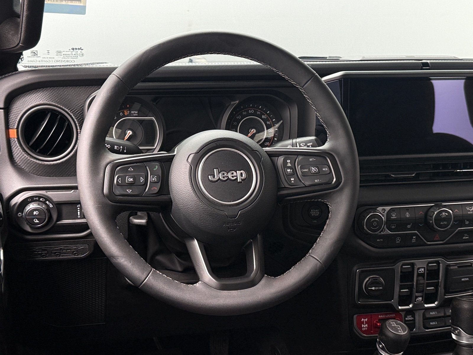 Thumbnail: 2025 Jeep Gladiator - 5