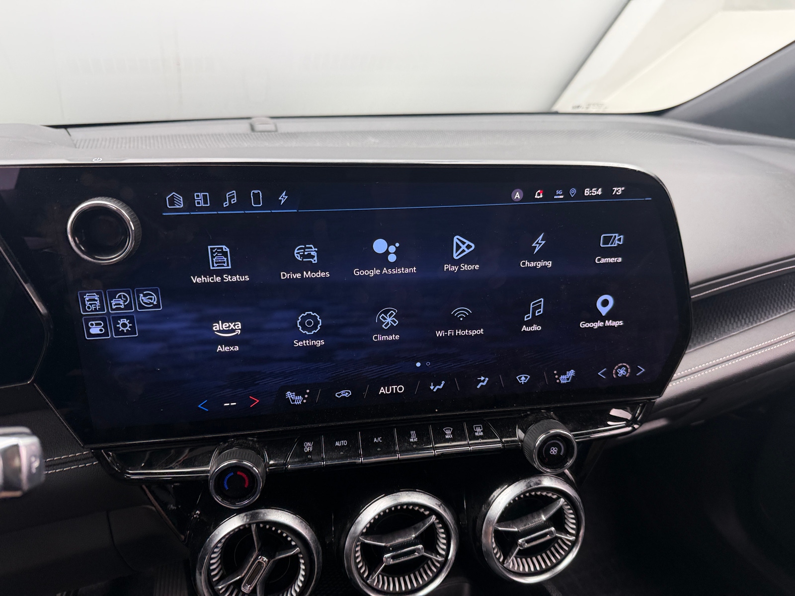 Thumbnail: 2024 Chevrolet Blazer EV - 3