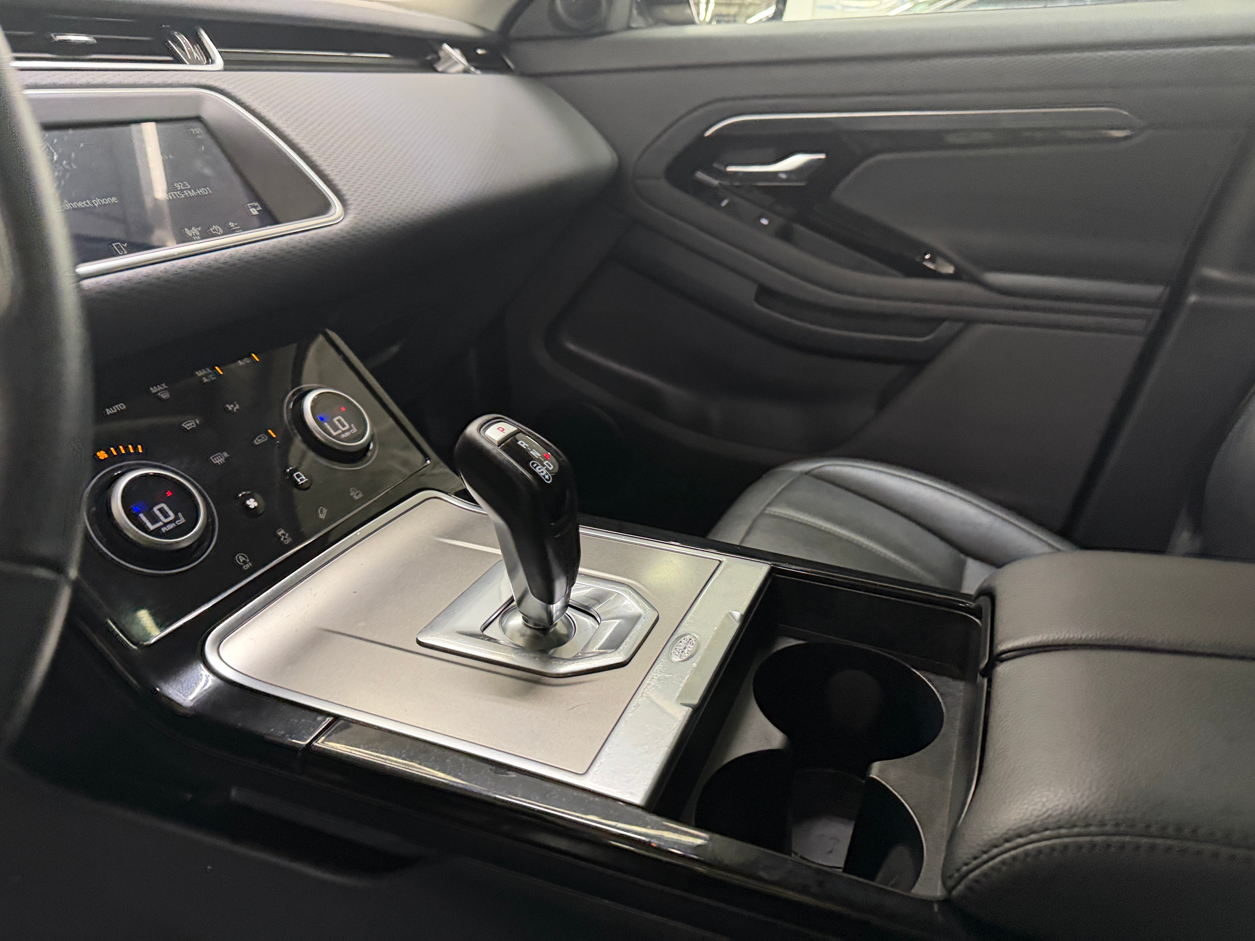 2023 Land Rover Range Rover Evoque S - Photo 8