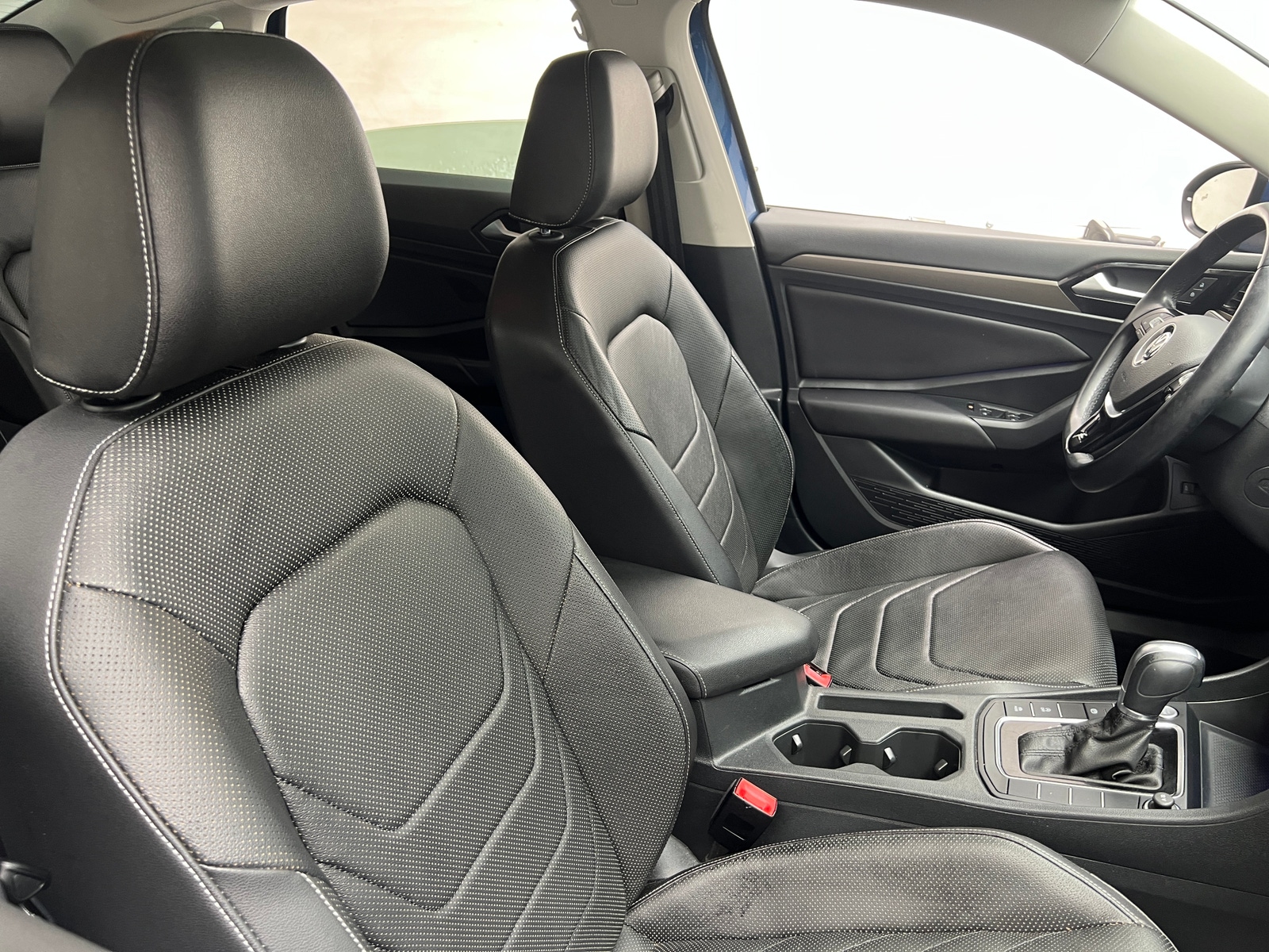 Thumbnail: 2019 Volkswagen Jetta - 2