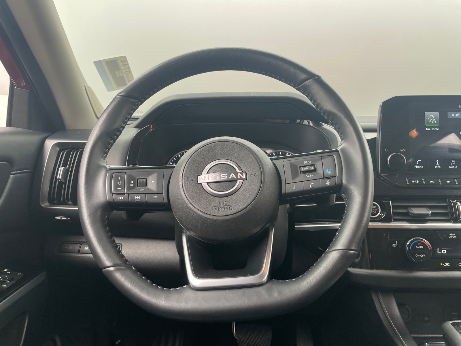 Thumbnail: 2023 Nissan Pathfinder - 4
