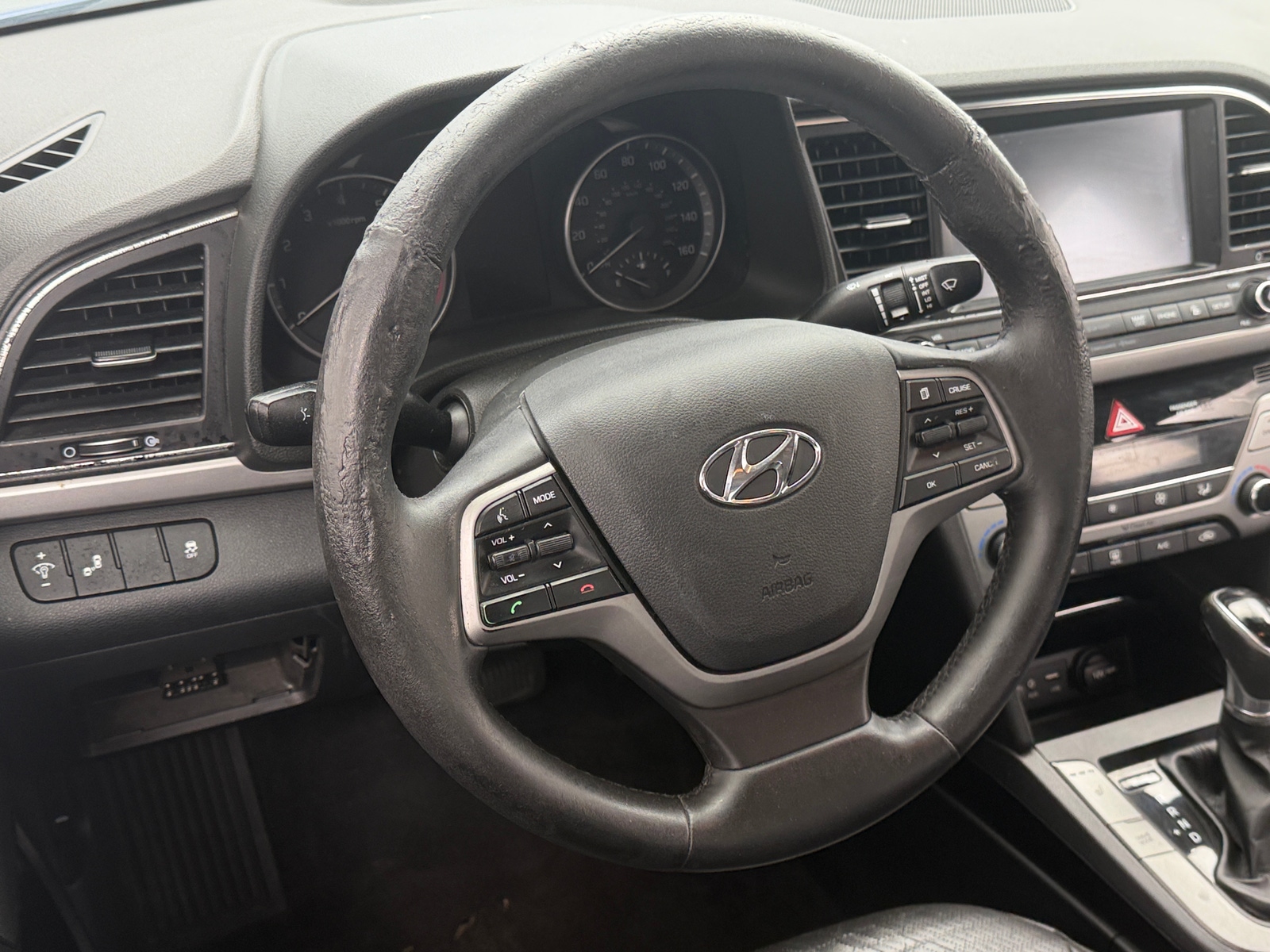 Thumbnail: 2017 Hyundai Elantra - 4