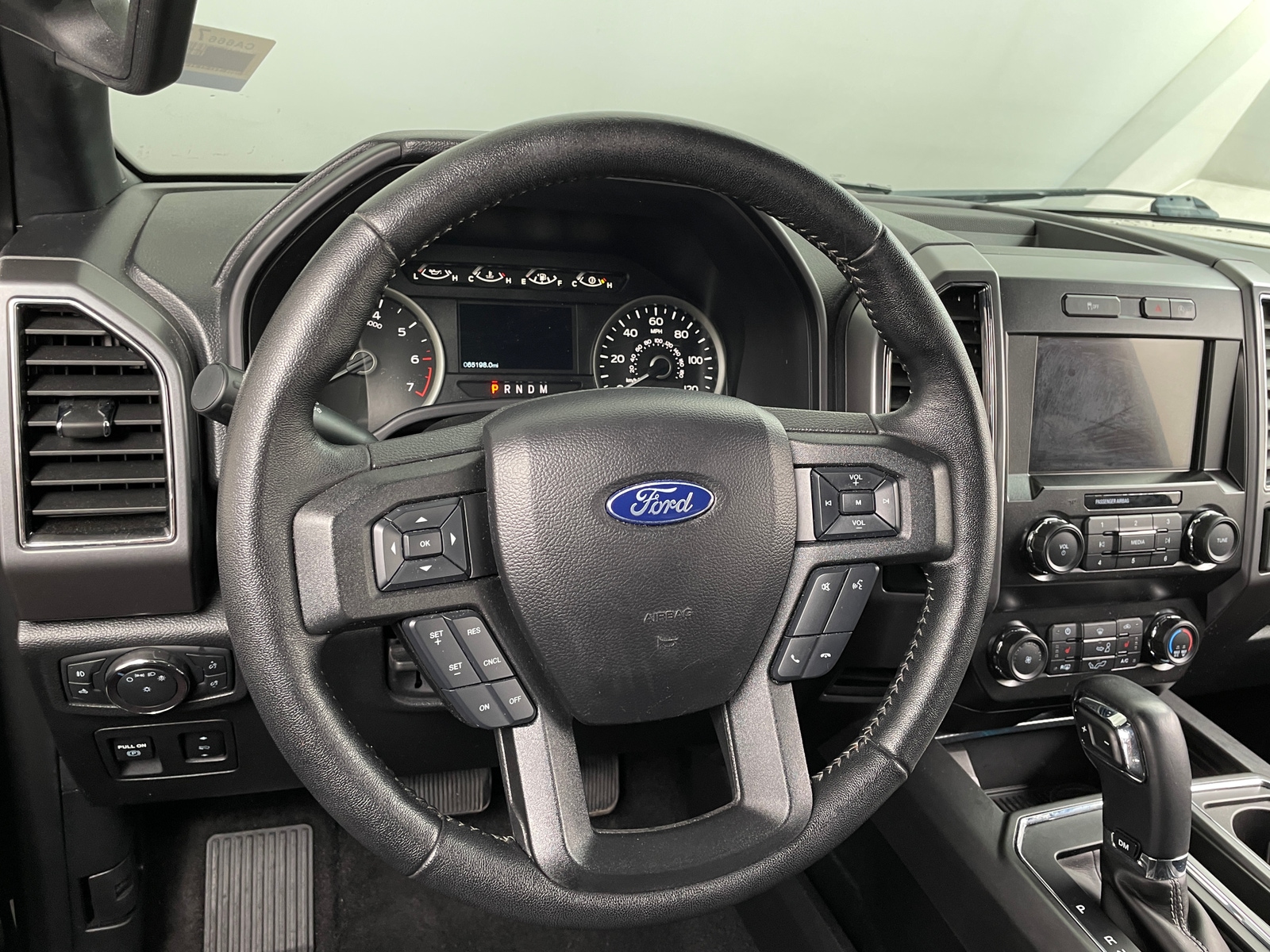 Thumbnail: 2019 Ford Econoline - 5