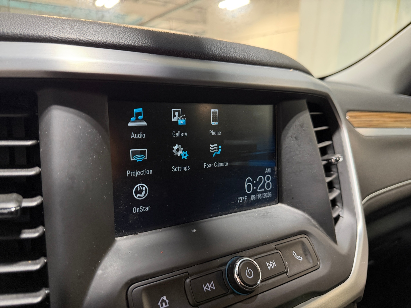 Thumbnail: 2019 GMC Acadia - 4
