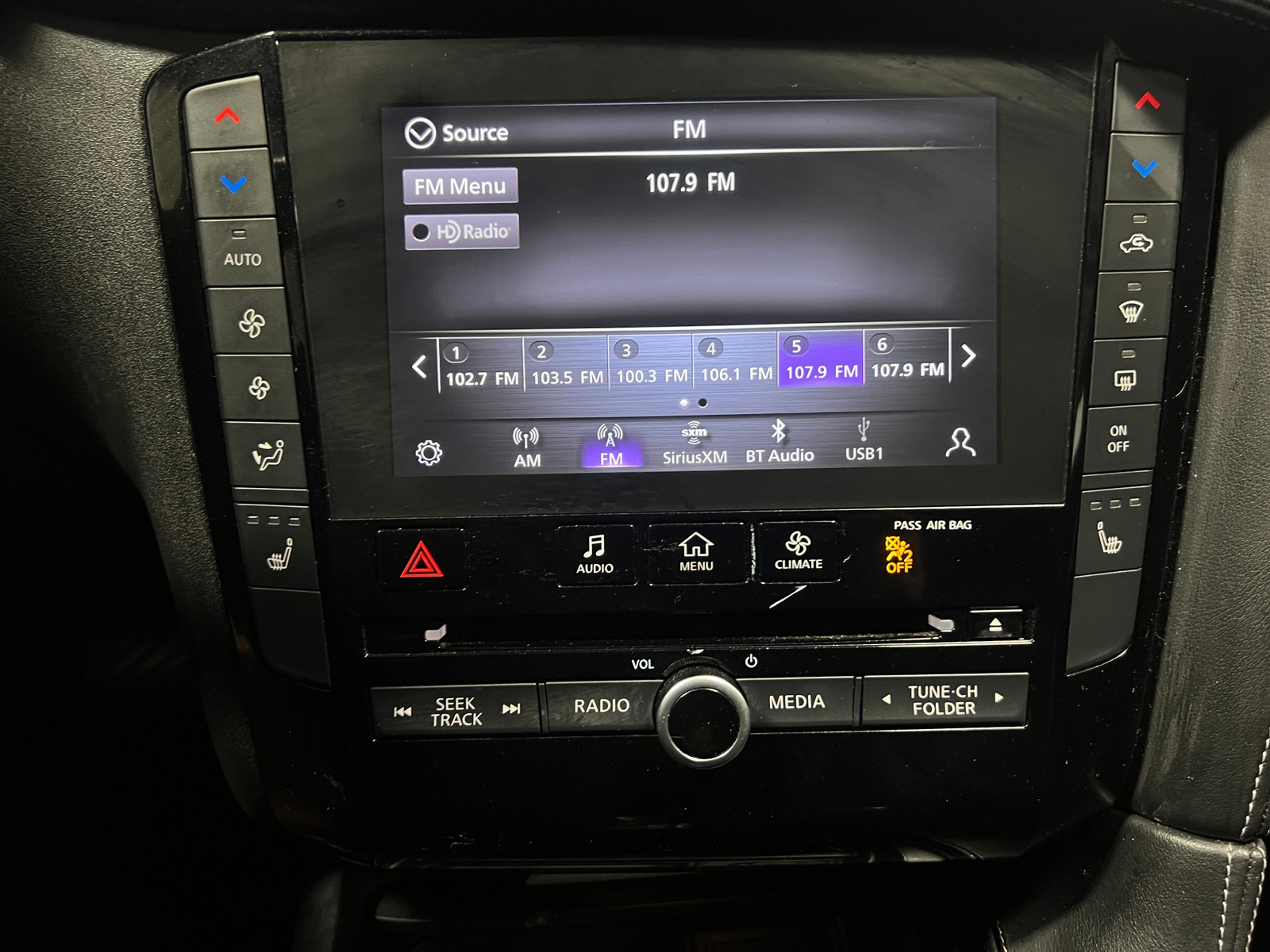 Thumbnail: 2021 INFINITI QX50 - 3