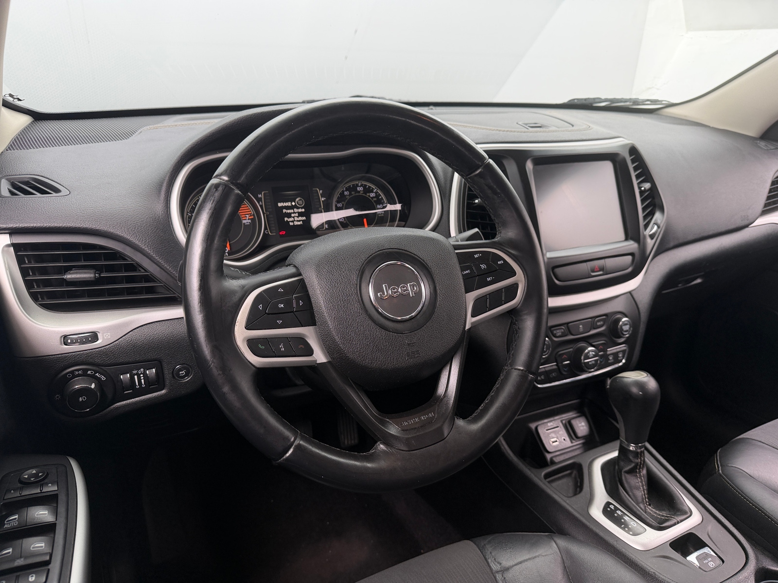 Thumbnail: 2018 Jeep Cherokee - 5