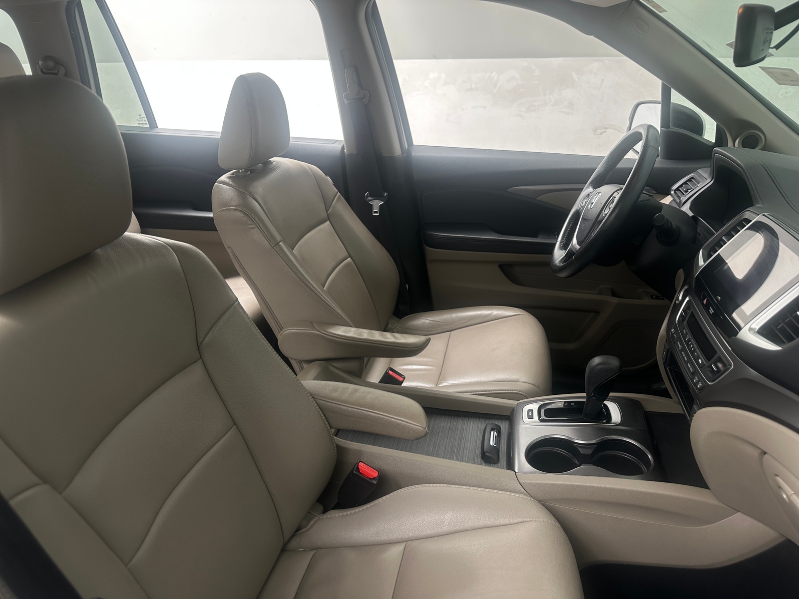 Thumbnail: 2018 Honda Pilot - 2